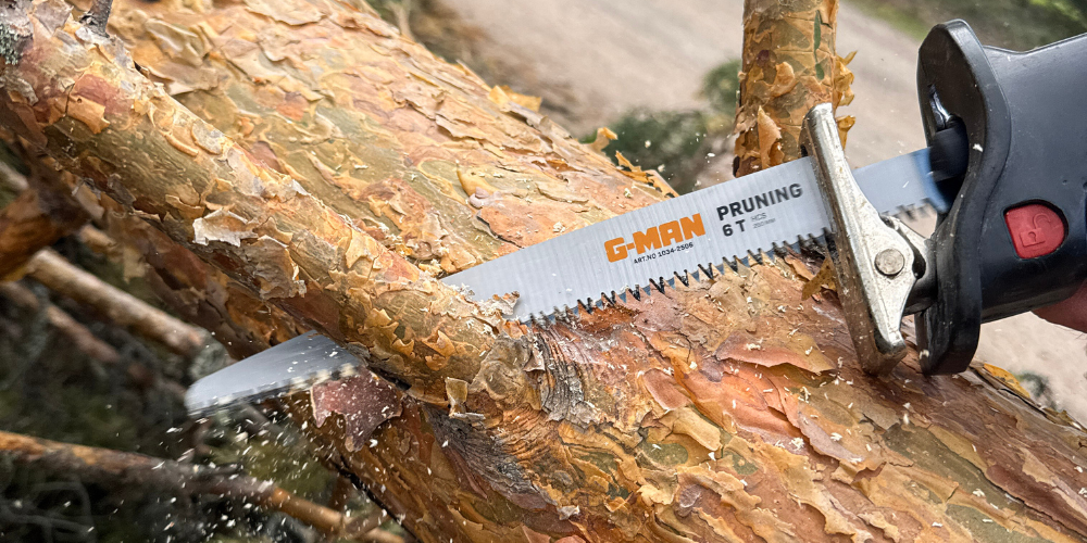 How to choose a saw blade for green wood vs. dry wood