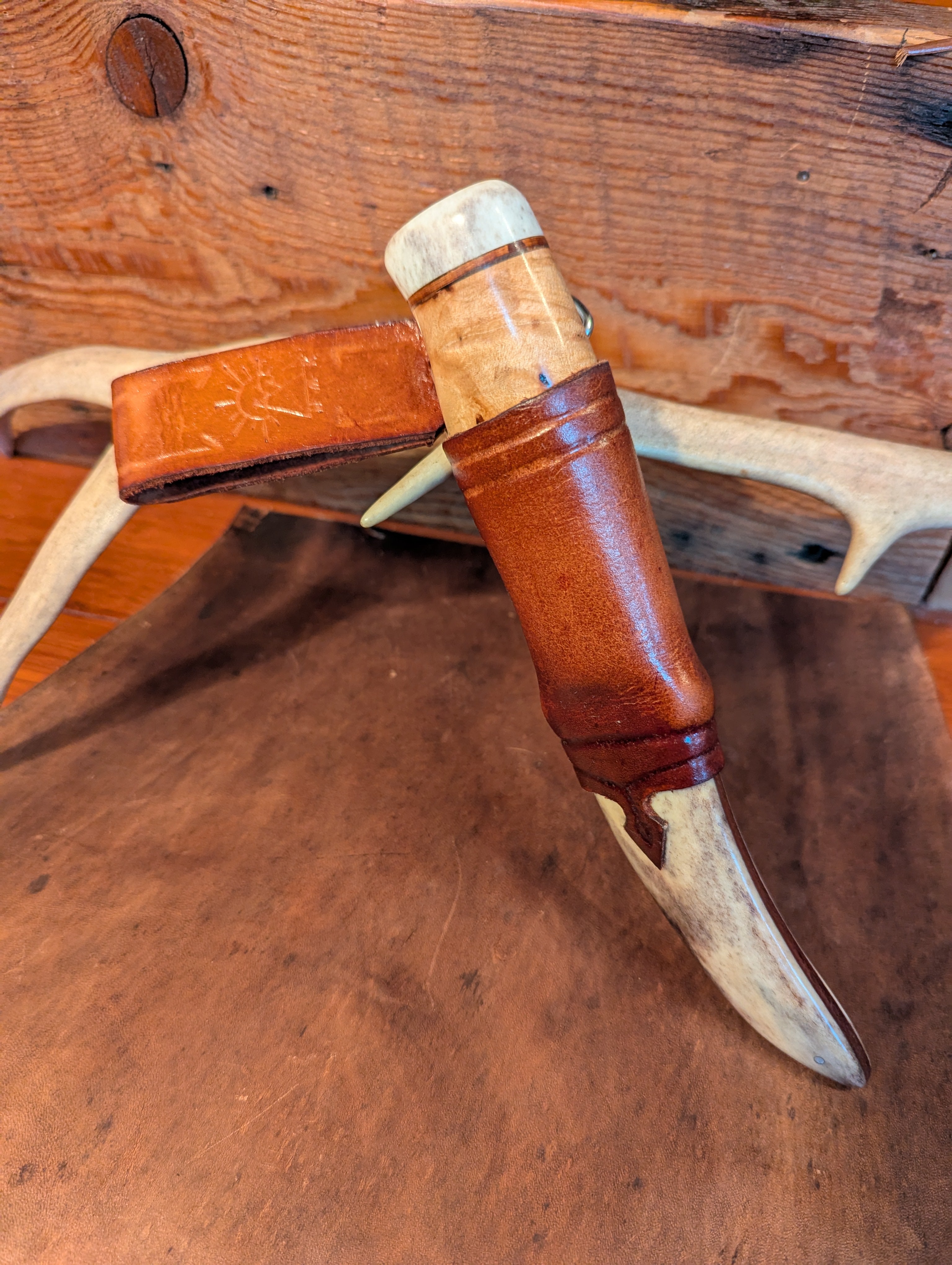 New Mountain Knives - Cherry Burl / Reindeer Antler / Birch Bark #10