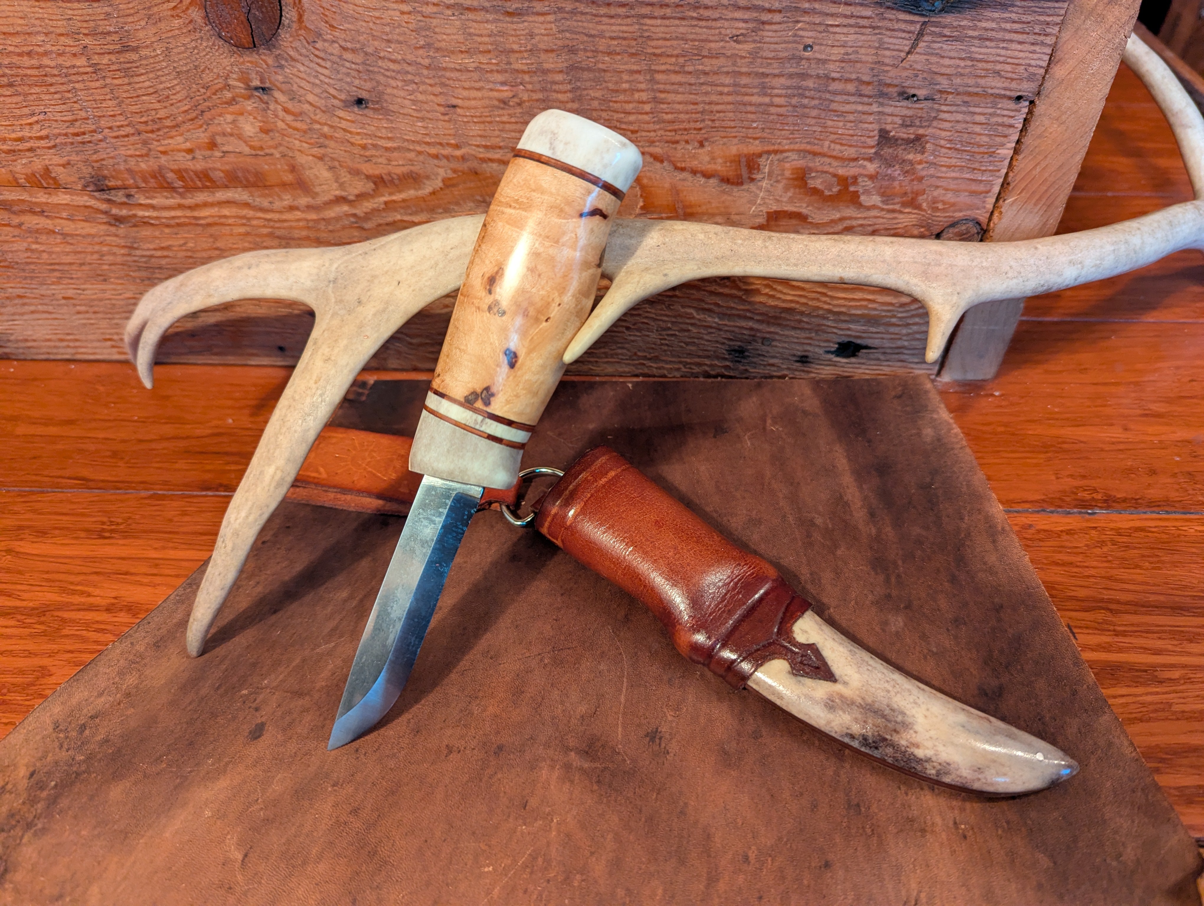 New Mountain Knives - Cherry Burl / Reindeer Antler / Birch Bark #10