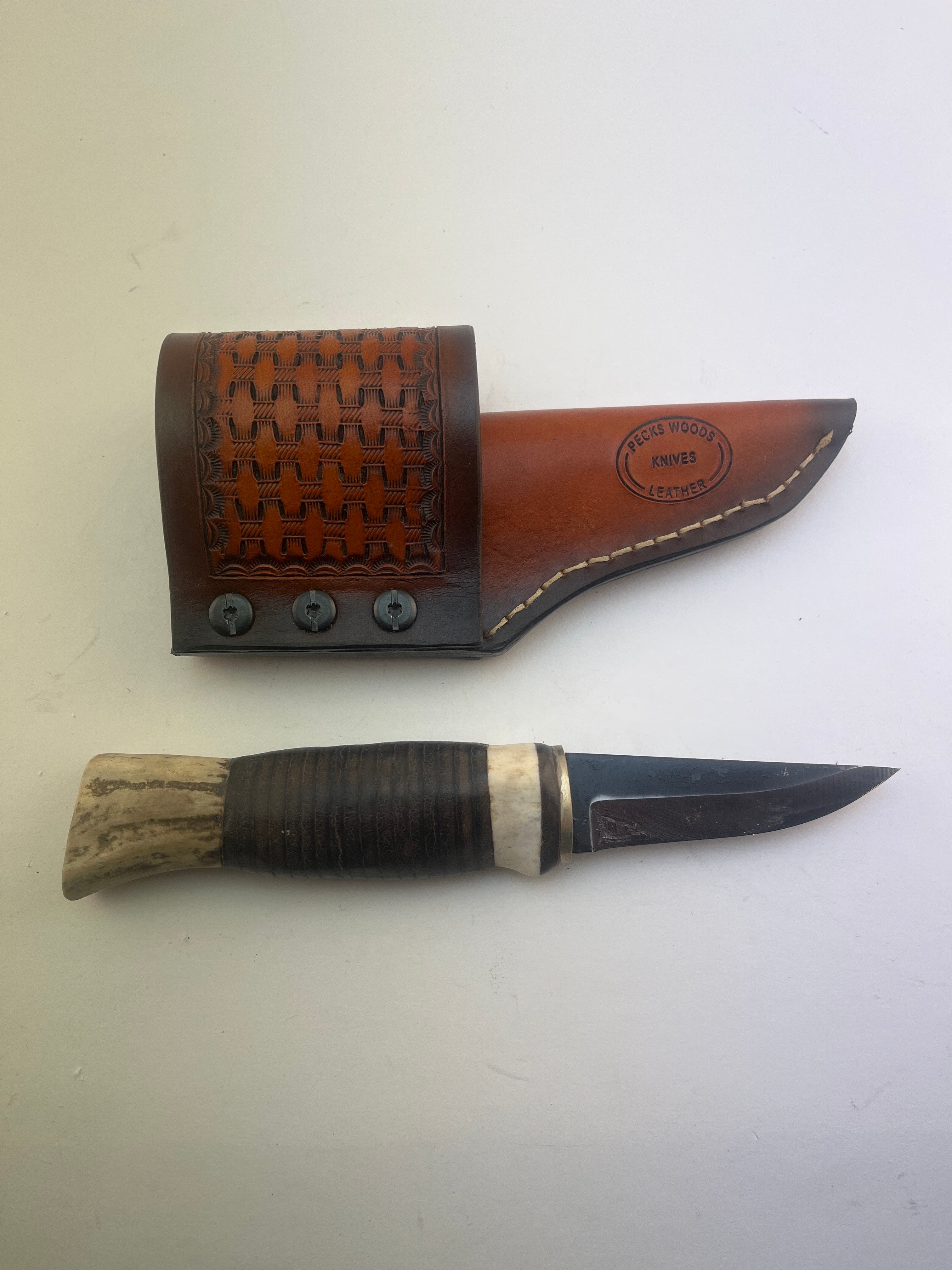 Pecks Woods Leather - Whitetail Antler / Leather Spacer Handle with Scout Carry Sheath #110