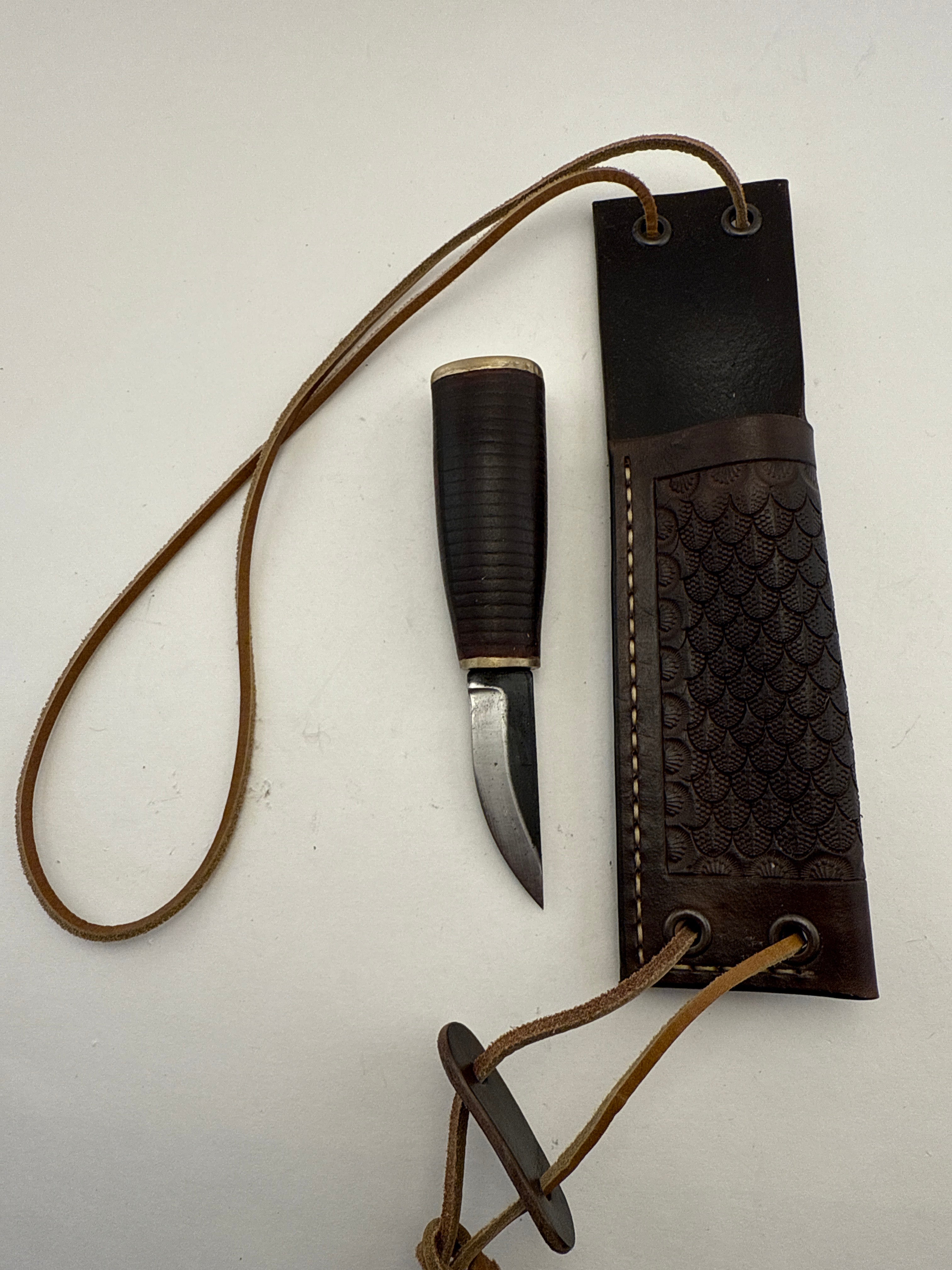 Pecks Woods Leather - Leather spacer Neck Knife #128