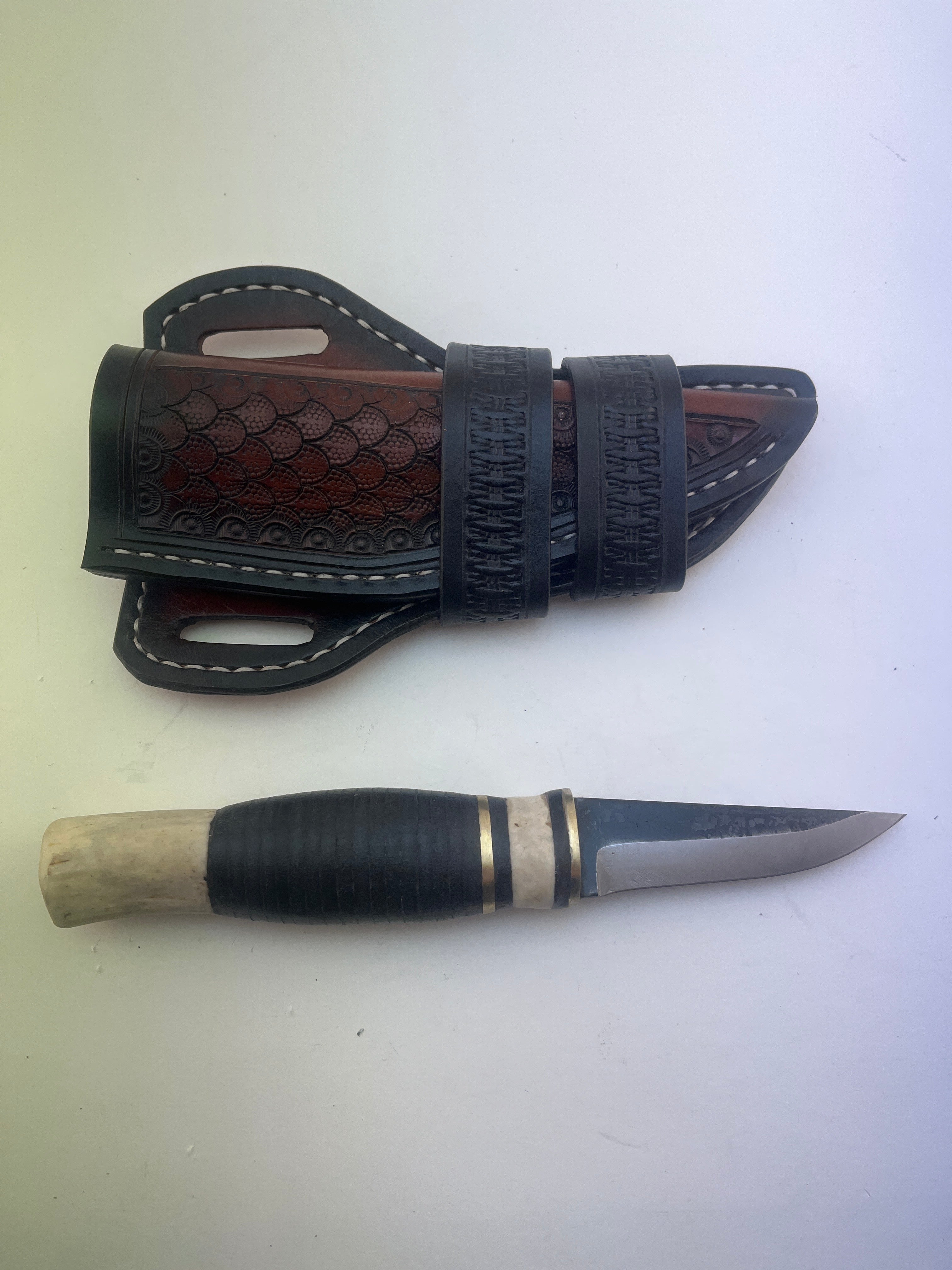 Pecks Woods Leather - Leather Spacer handle with antler pieces #109