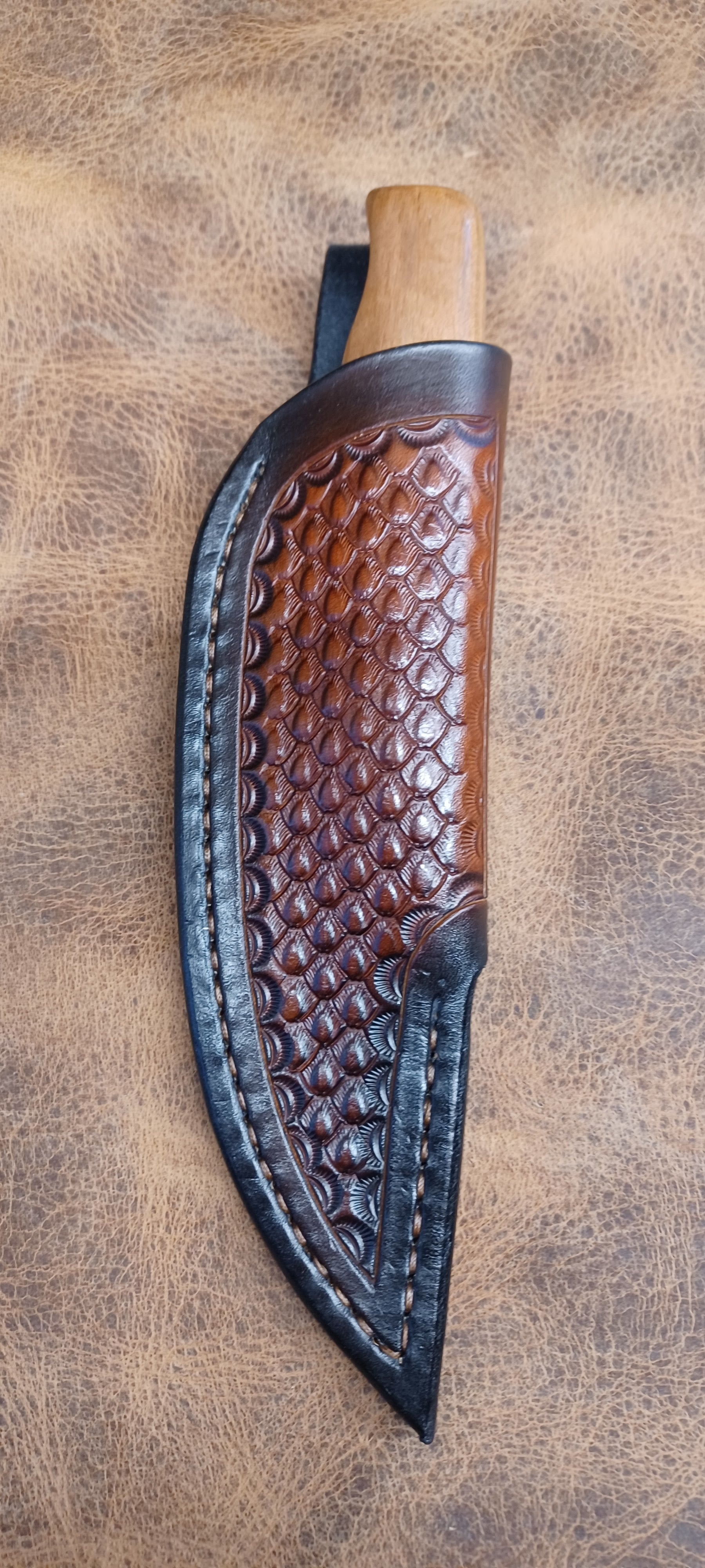 Pecks Woods Leather - Black Walnut/Maple knife #146