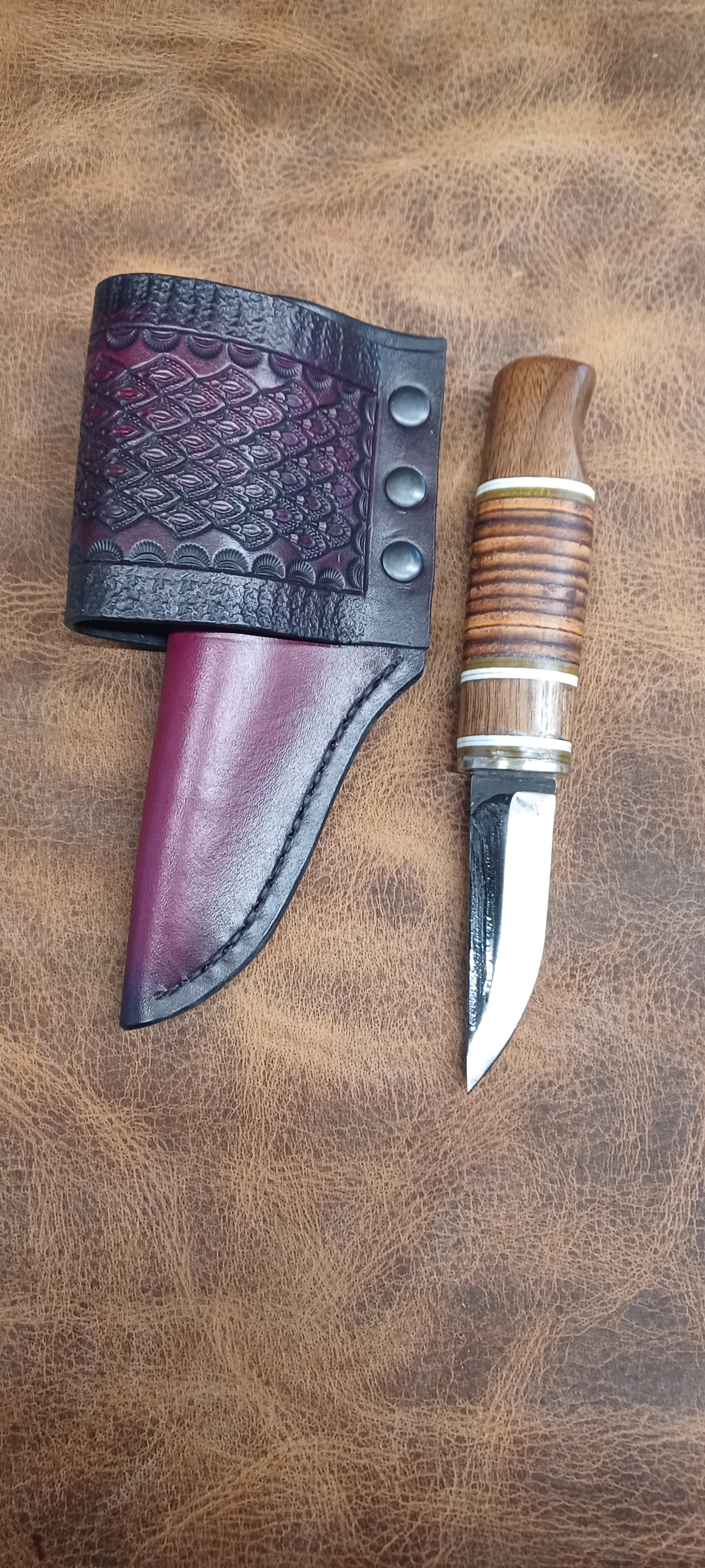 Pecks Woods Leather - Leather Spacer / Black Walnut Handle with Scout Carry Sheath #152