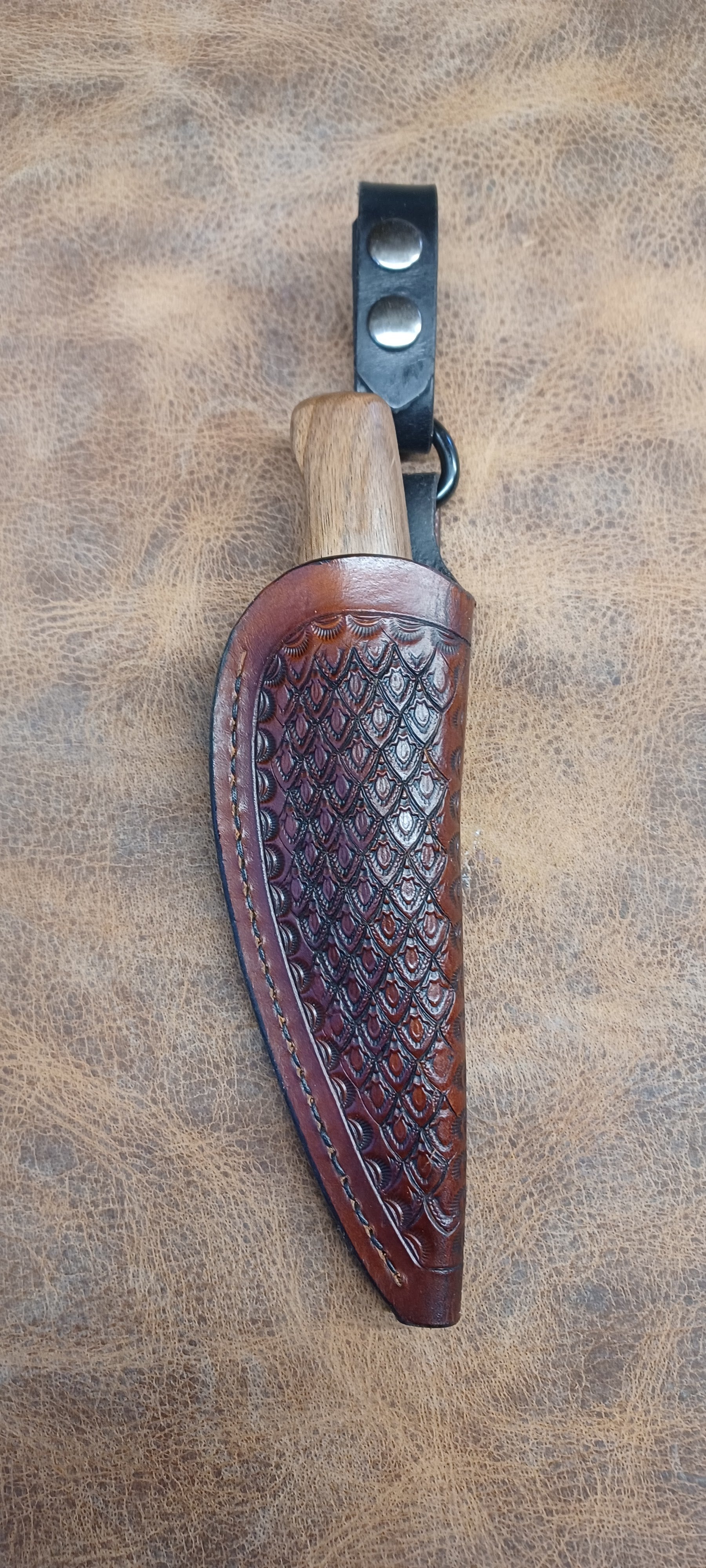 Pecks Woods Leather - Black Walnut / Leather Spacer #156