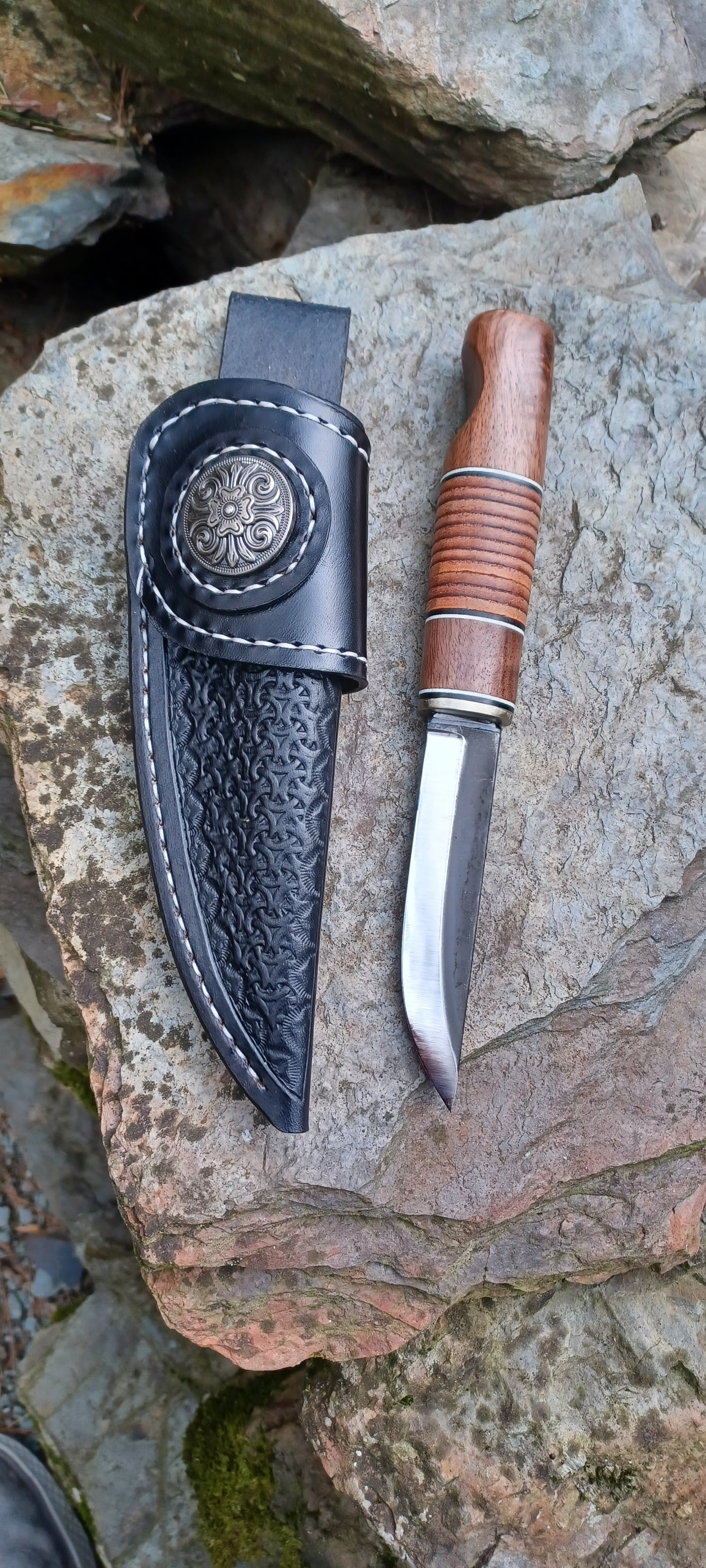 Pecks Woods Leather - Black Walnut / Leather Spacers / G10 #160