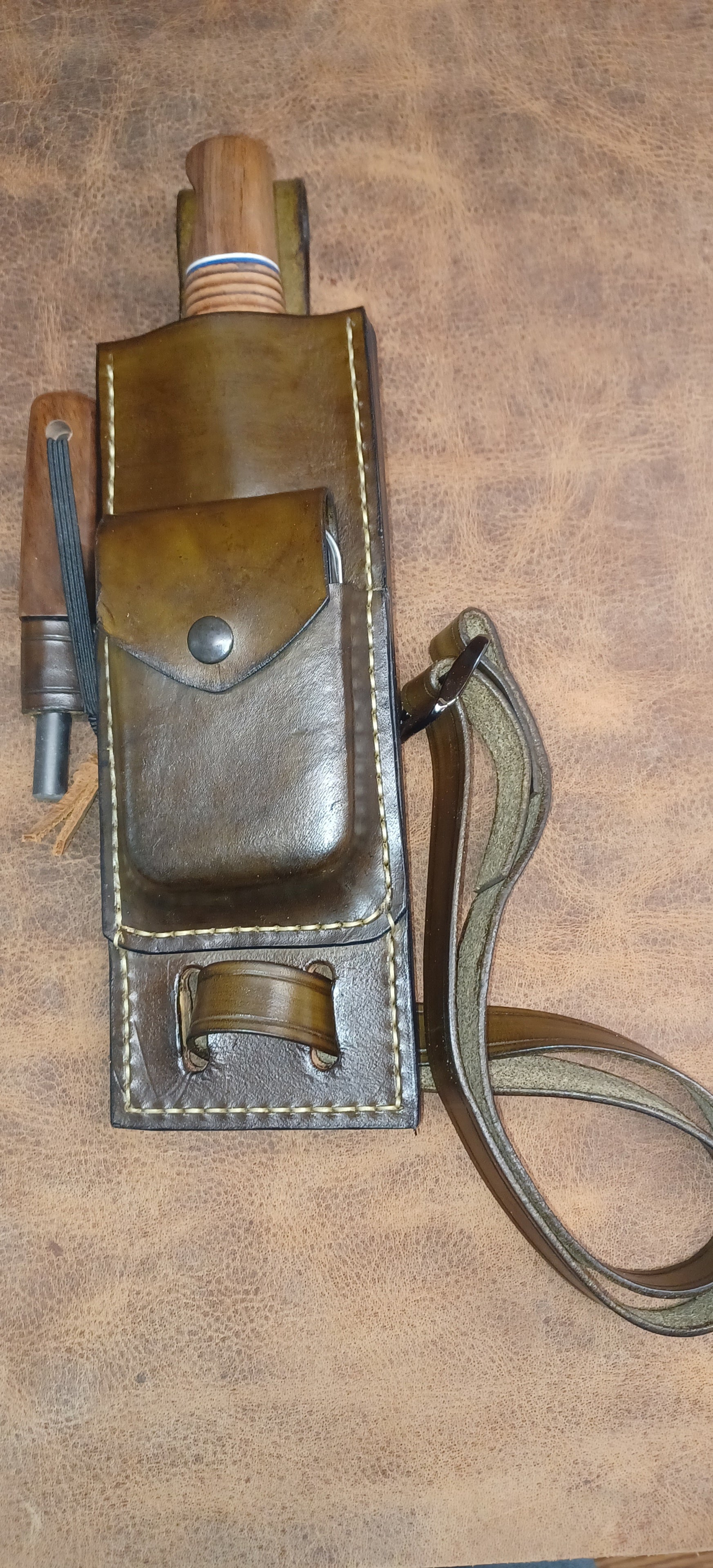 Pecks Woods Leather - Knife, Ferro Rod, Diamond Sharpener, with extra container! #175