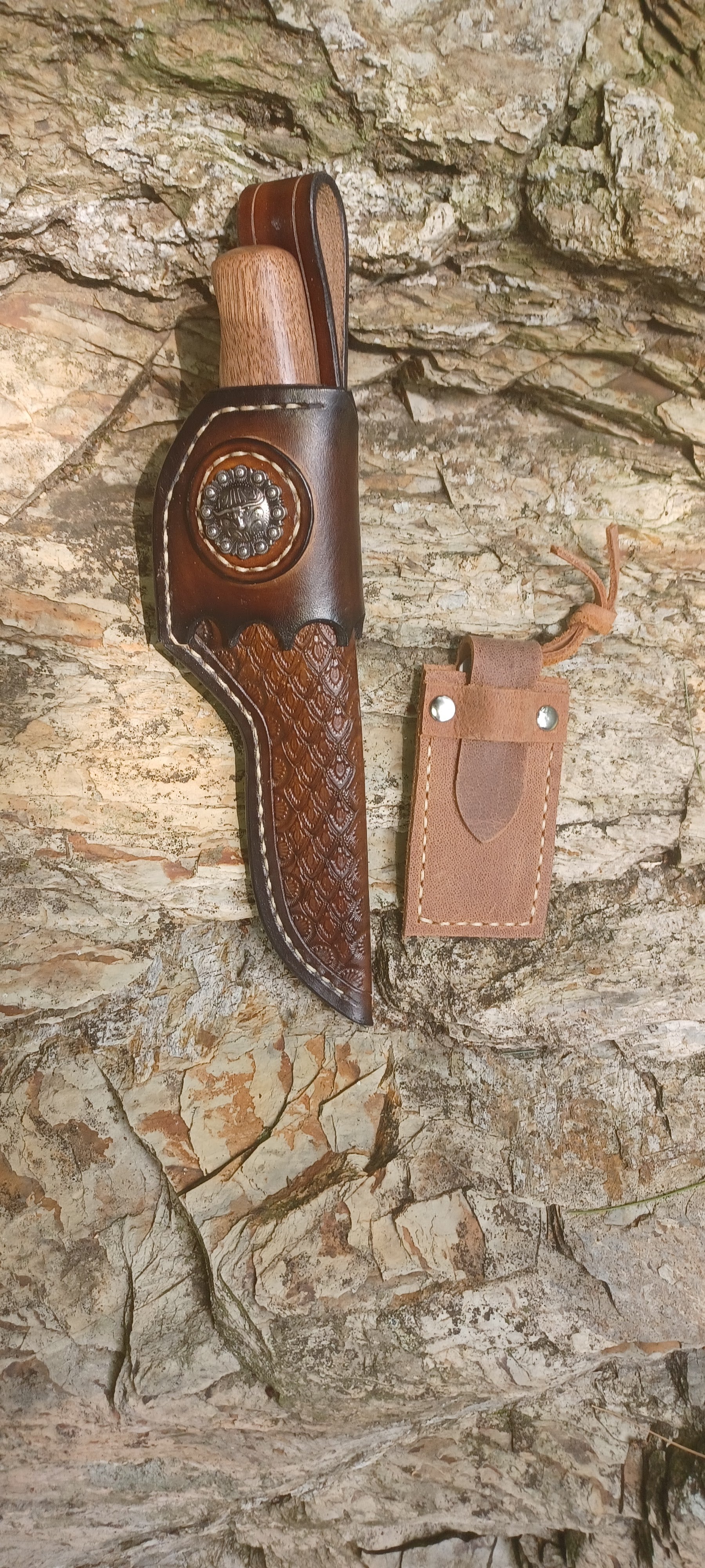 Pecks Woods Leather - Black Walnut / G10 #177