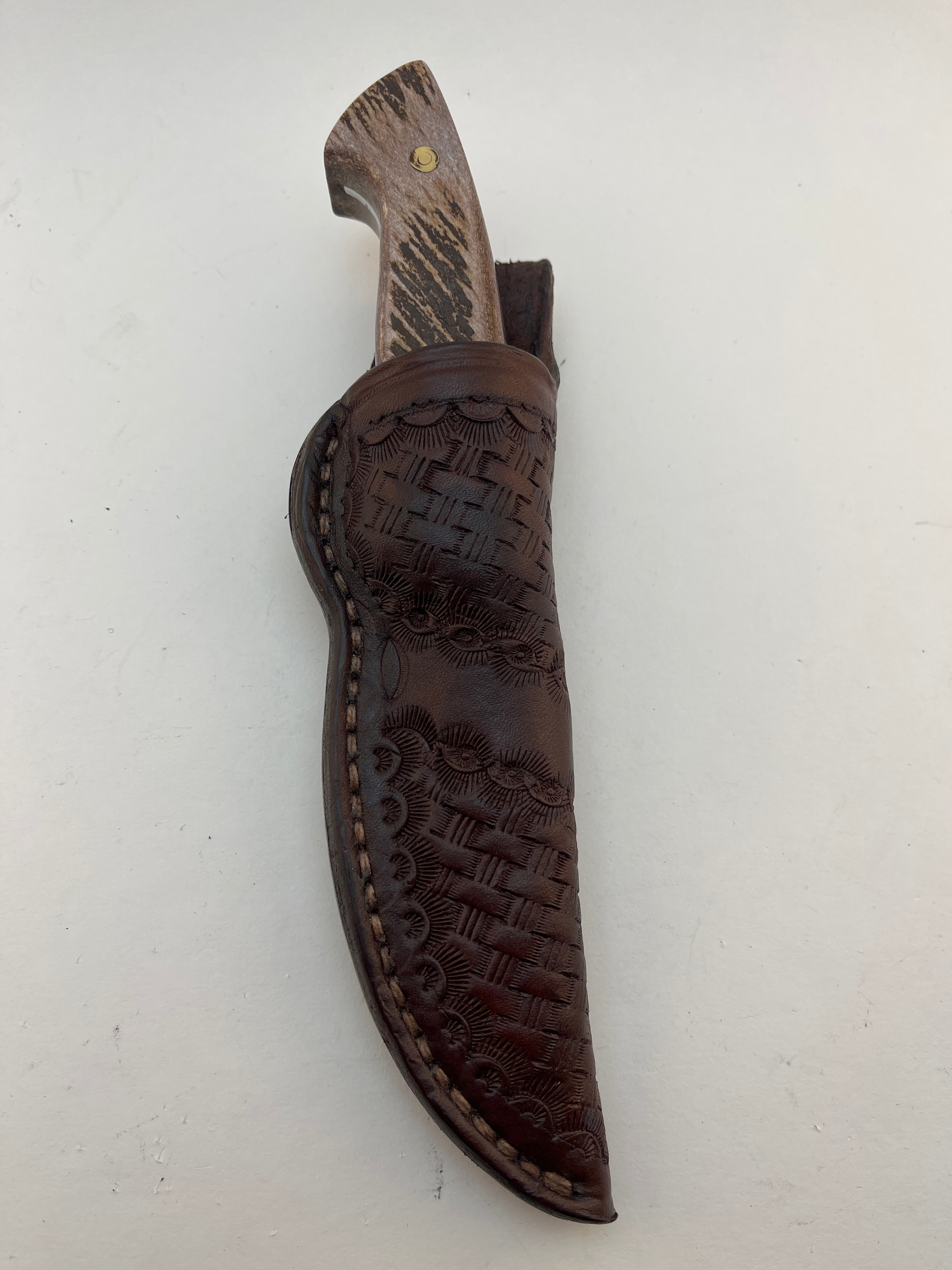 Skala Custom - Full Tang - Helle Blade-Moose antler Scales #126