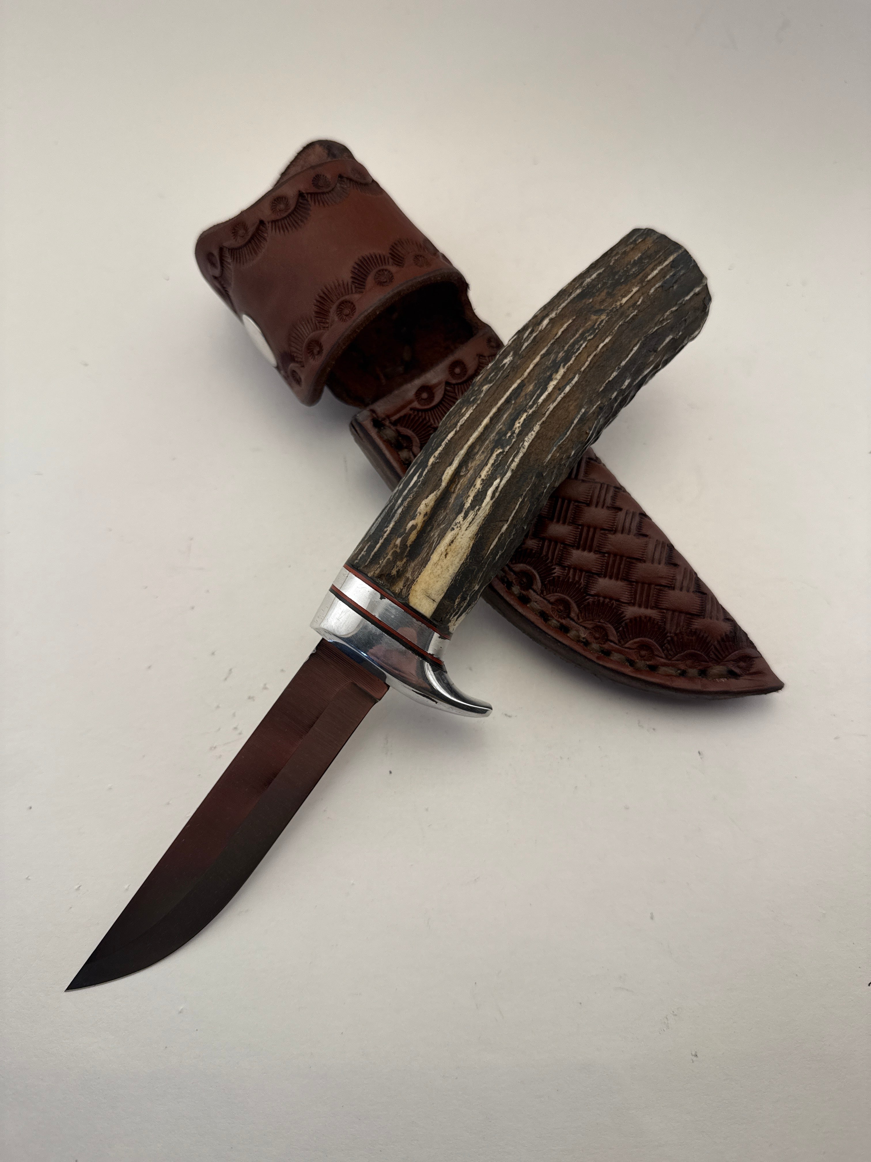 Skala Custom Knives - Red Stag Handle #156