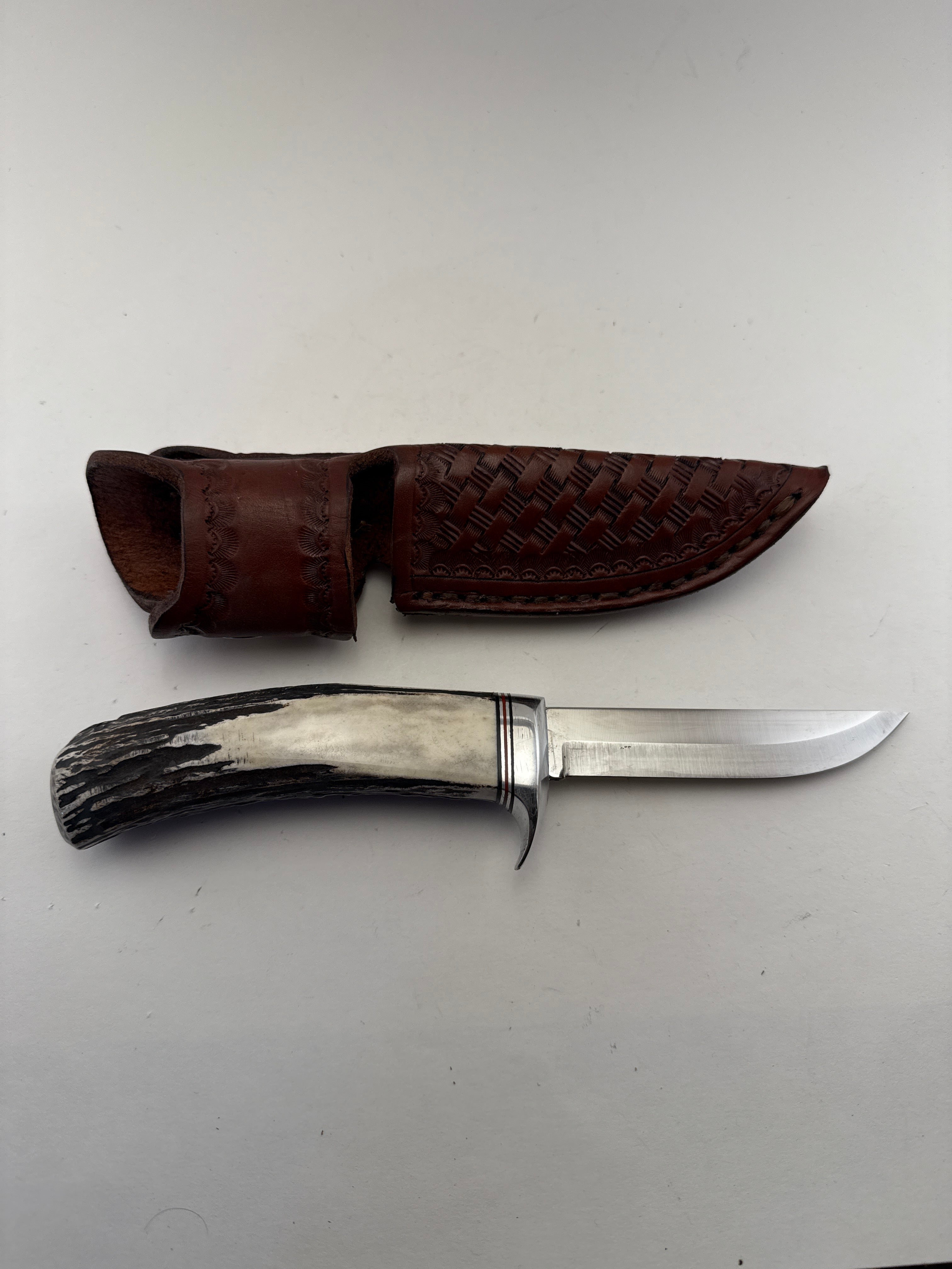 Skala Custom Knives - Red Stag Handle #153