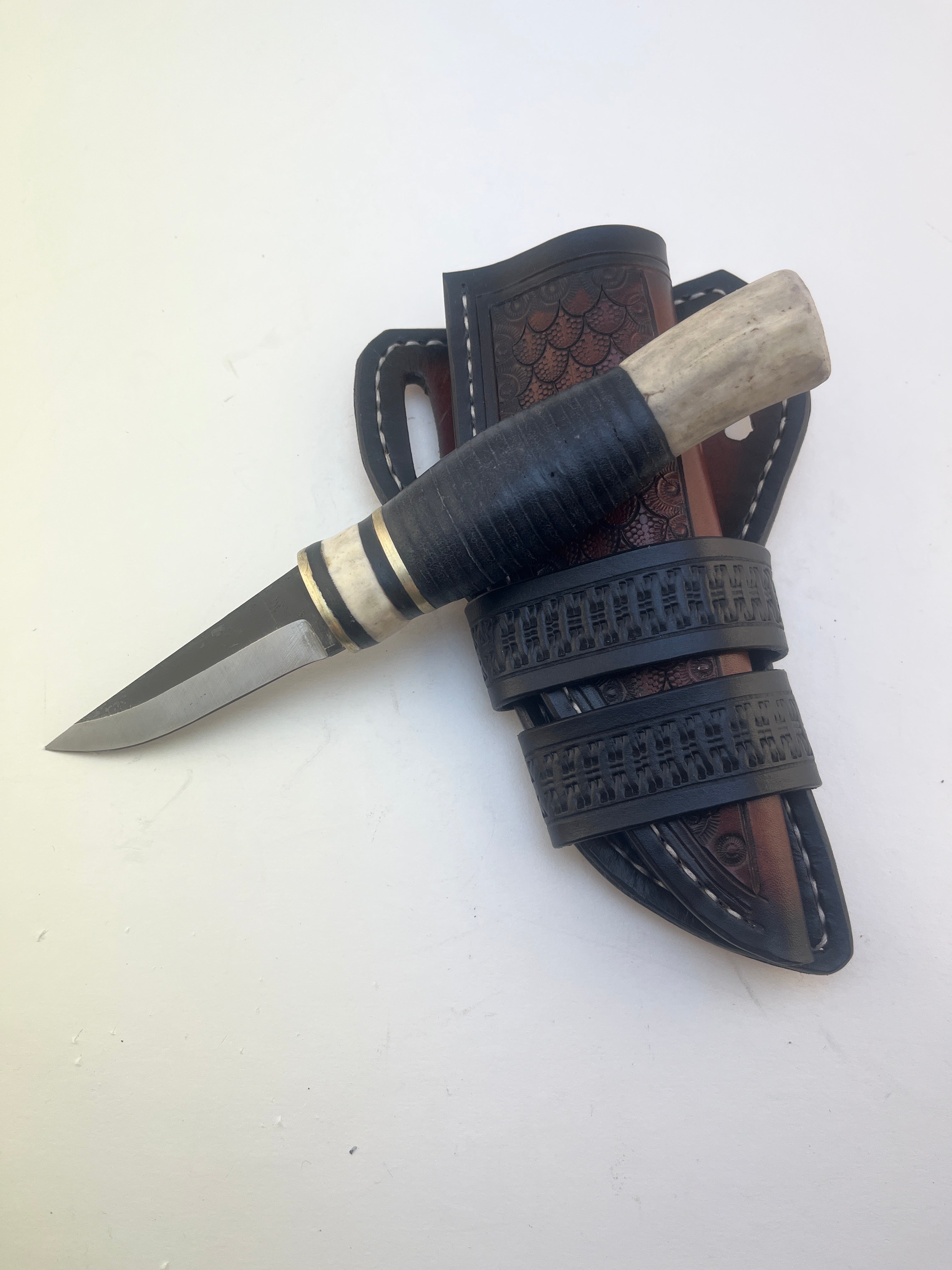 Pecks Woods Leather - Leather Spacer handle with antler pieces #109