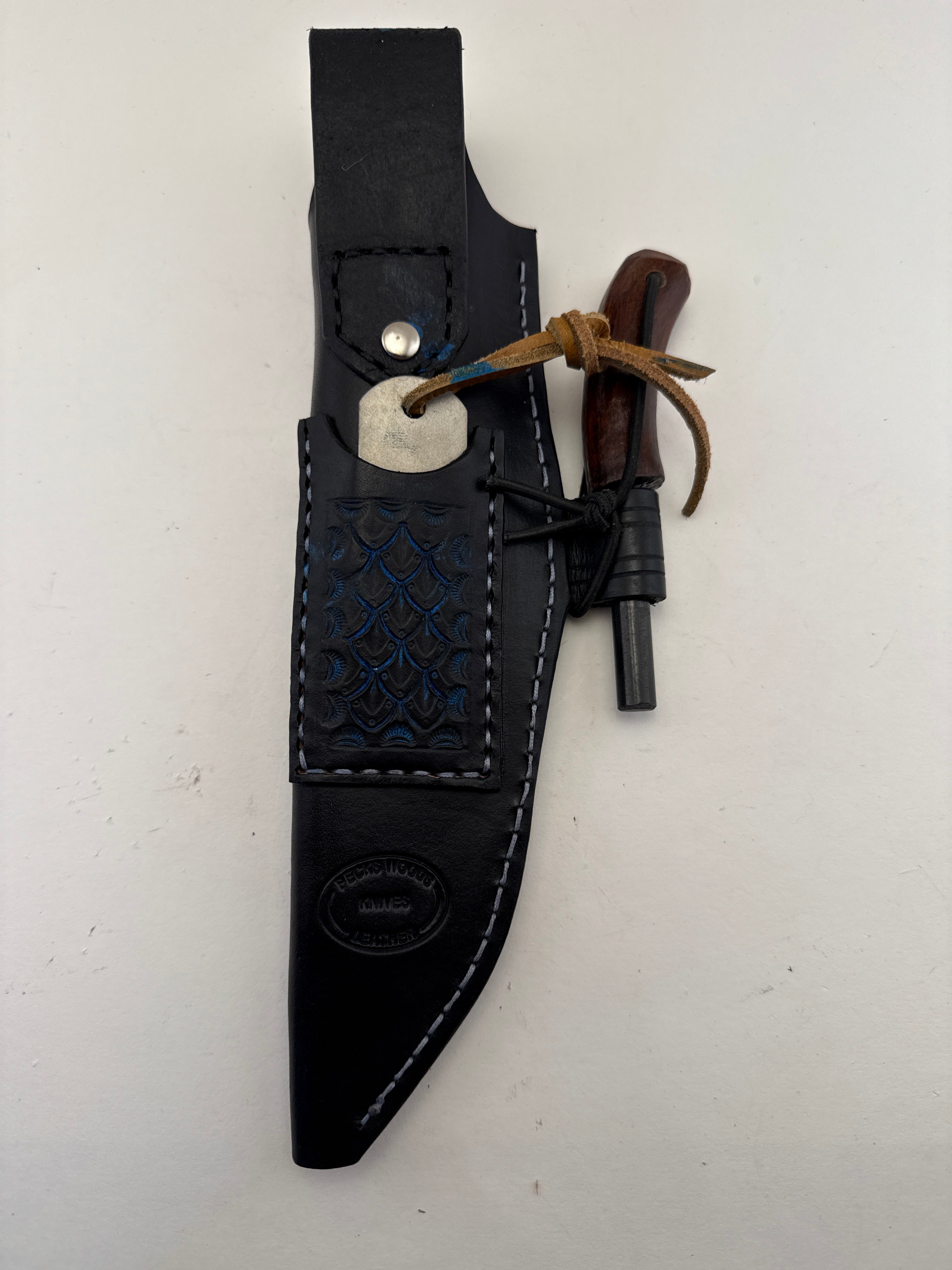 Pecks Woods Leather - Leather Spacer handle with dyed antler piece #135