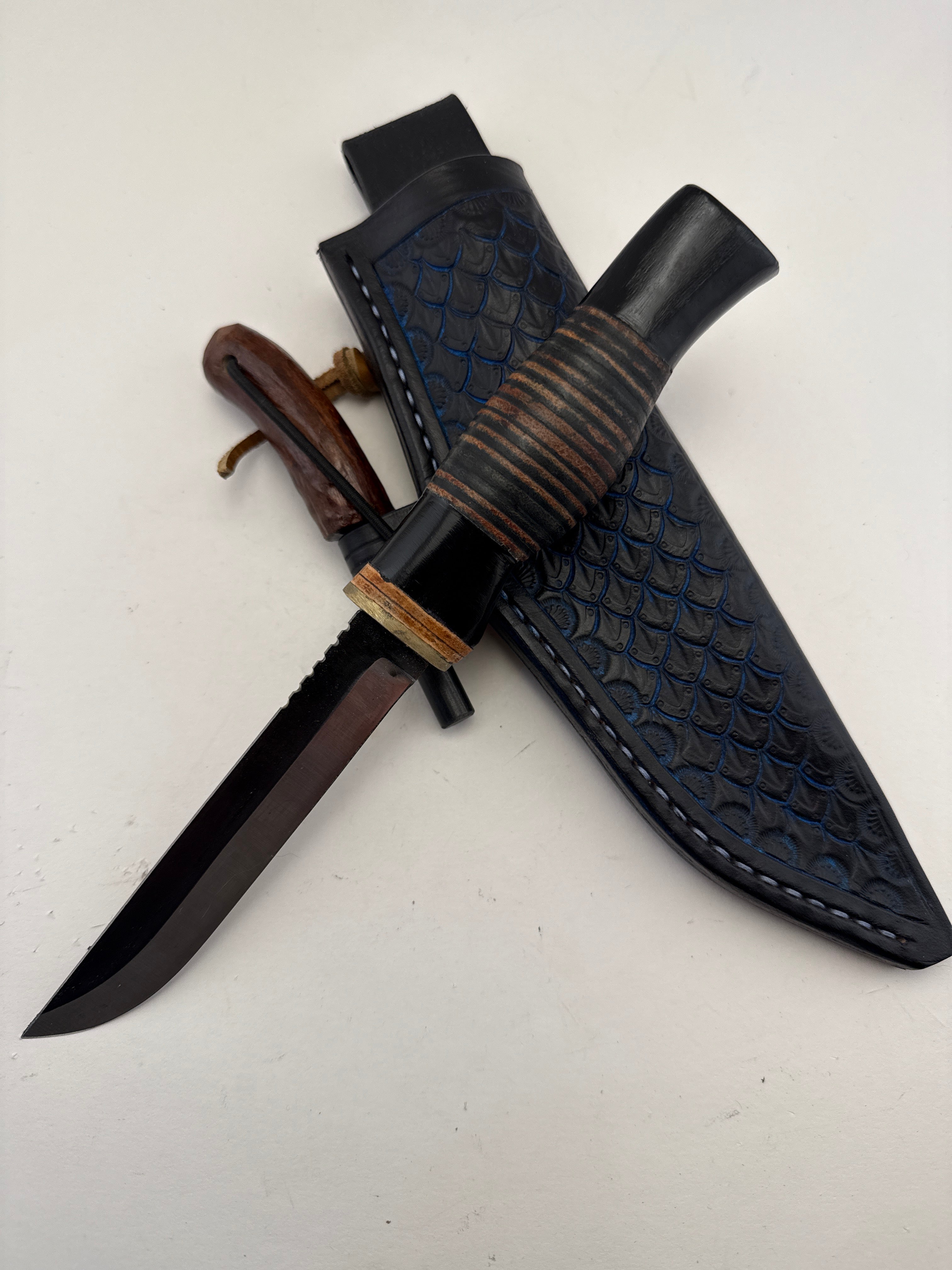 Pecks Woods Leather - Leather Spacer handle with dyed antler piece #135