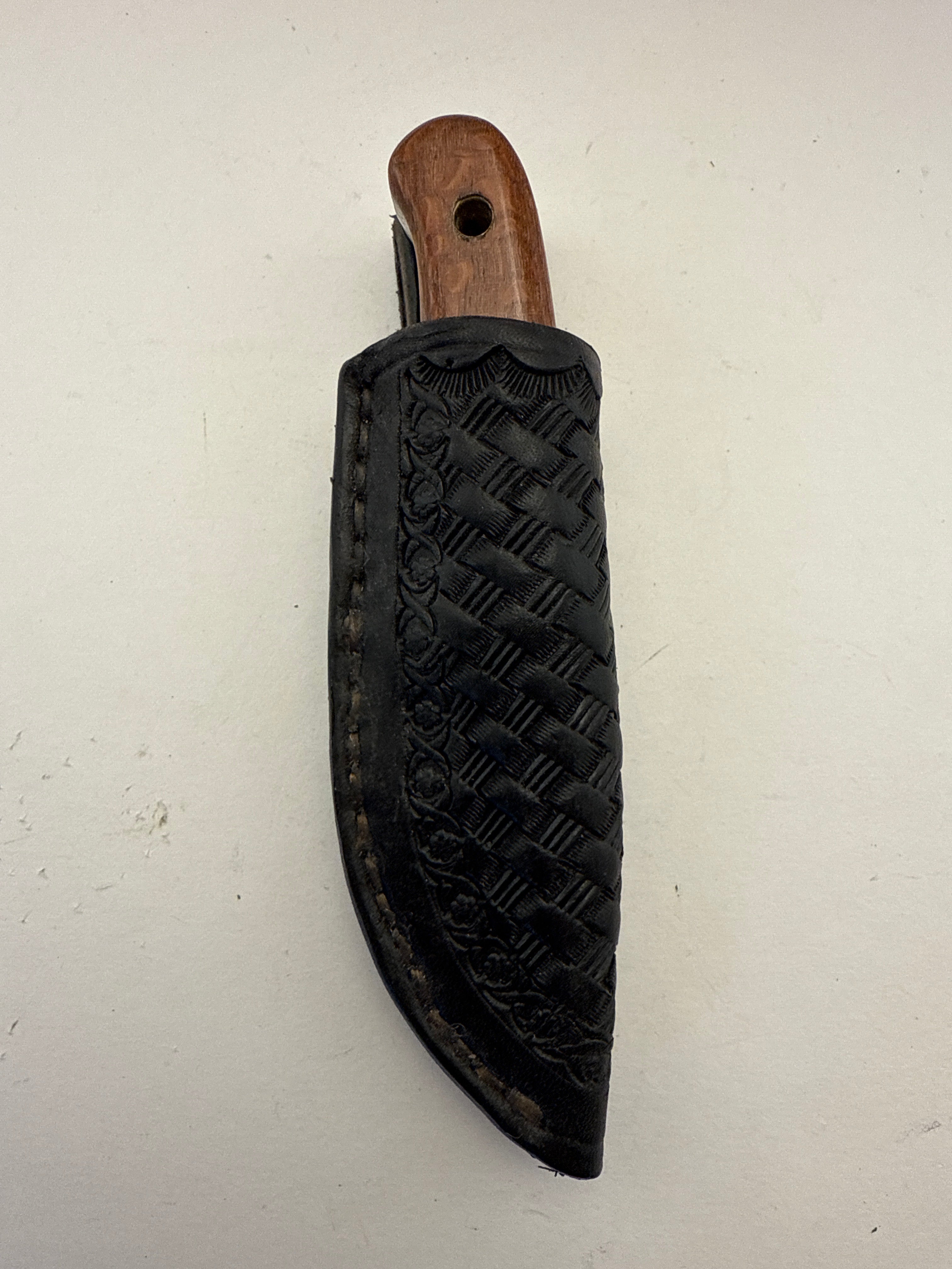 Skala Custom Knives - (Helle Mandra H3LS Blade) Leopardwood Handle - #157