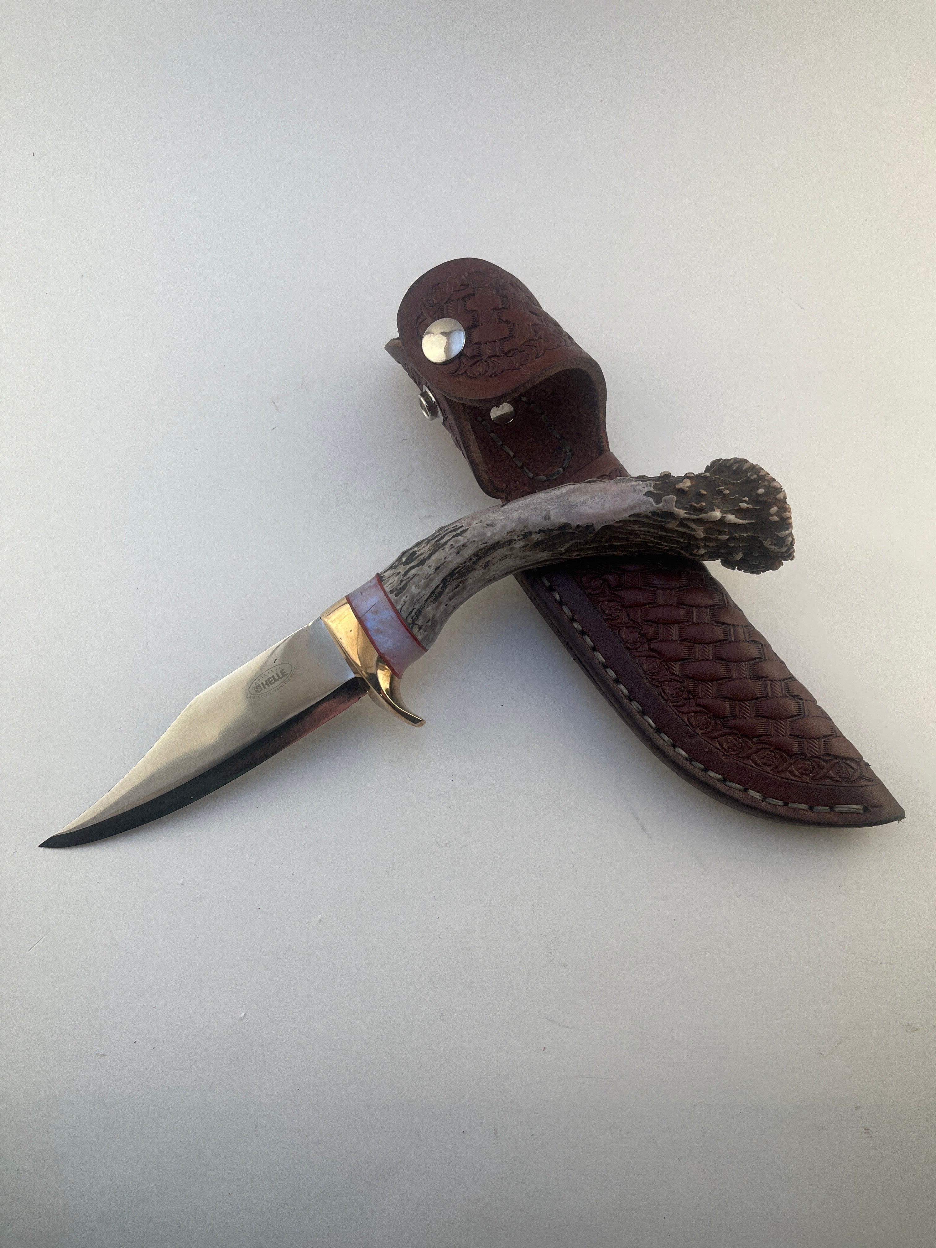 Skala Custom Knives - (Helle Bowie Blade) Whitetail Handle - #135