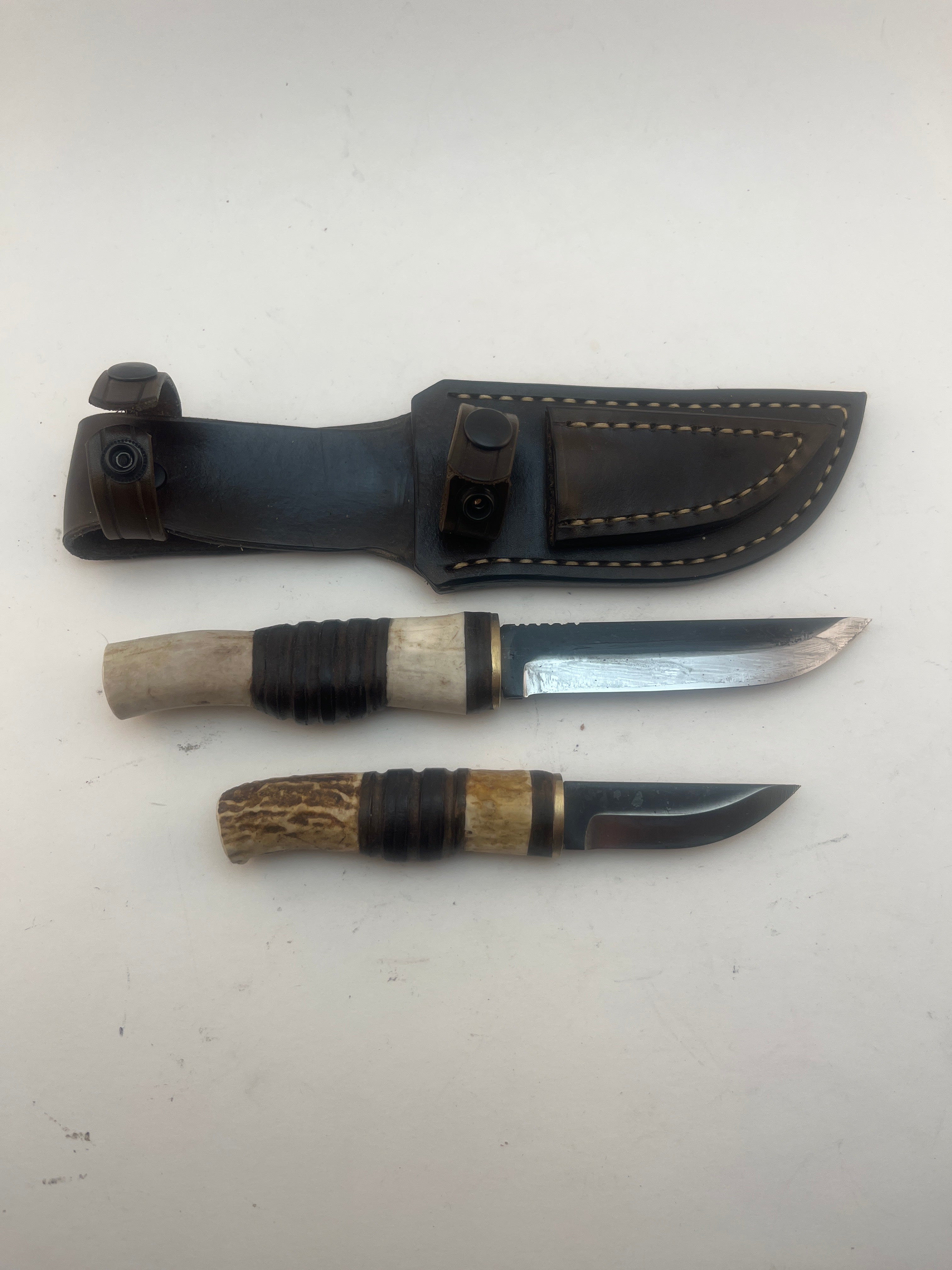 Pecks Woods Leather - Leather Spacer handle with antler pieces DOUBLE SET #87