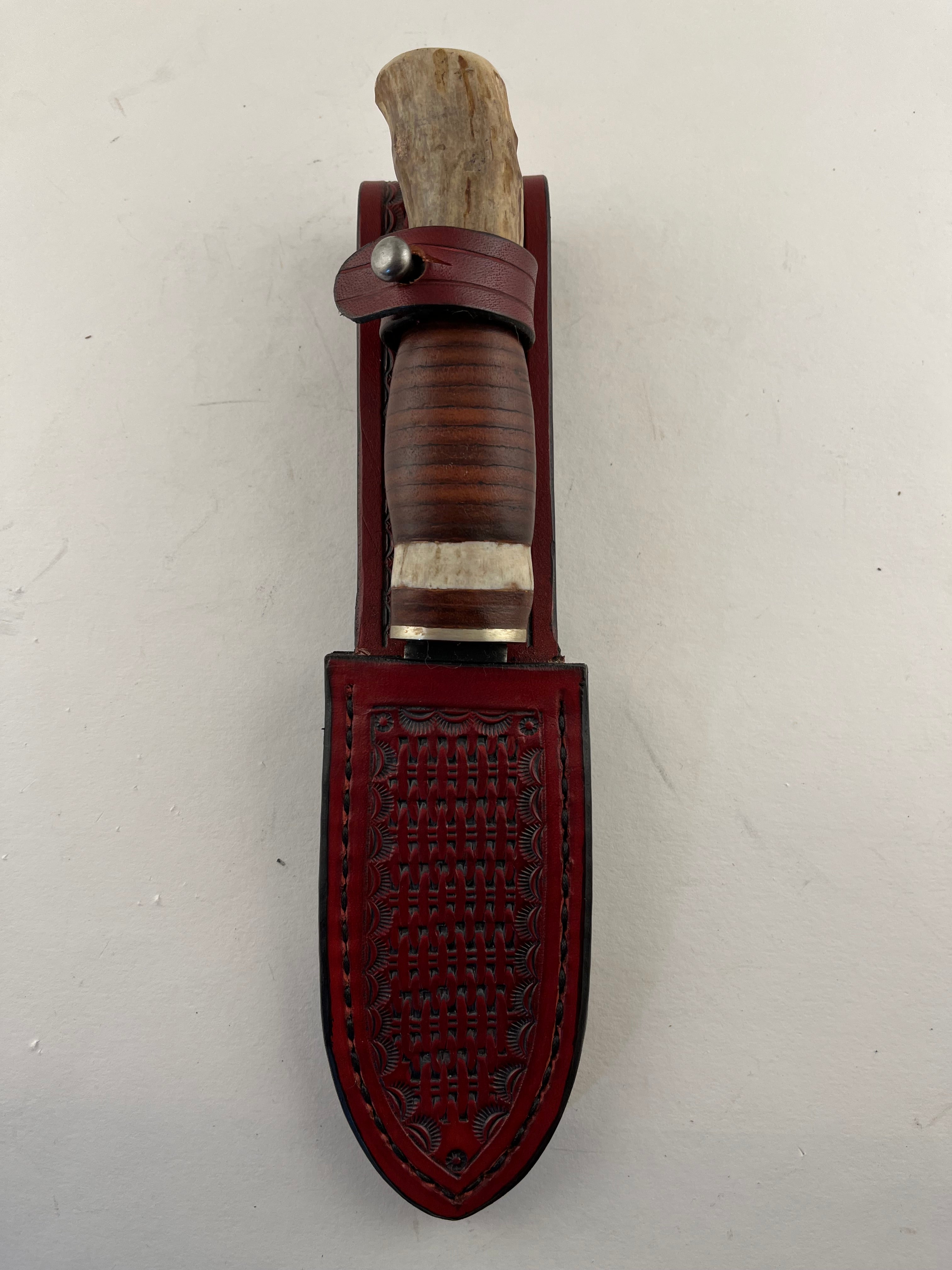 Pecks Woods Leather - Leather Spacer handle with antler pieces #115