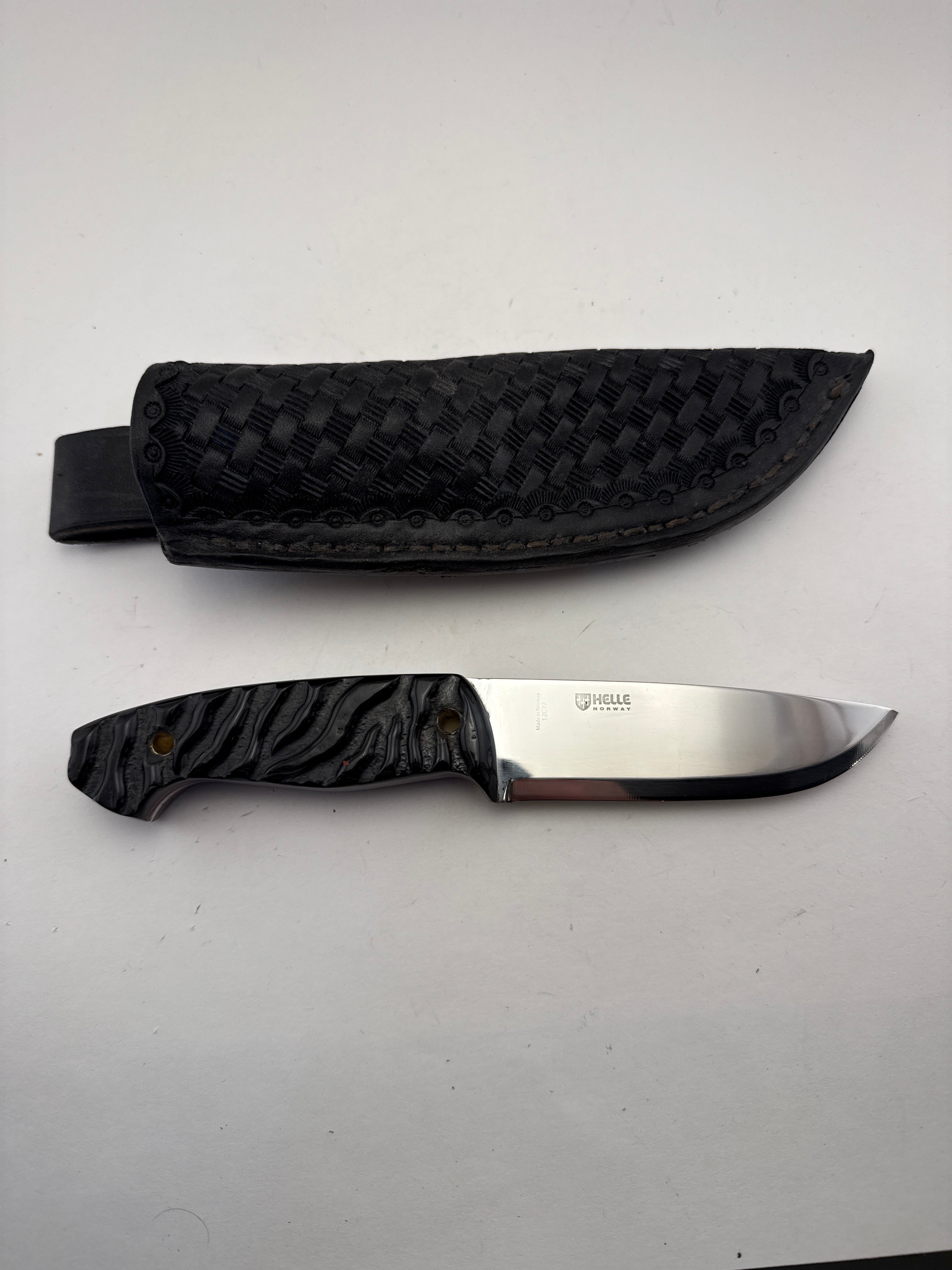 Skala Custom Knives - (Helle Utvear Blade) Buffalo Horn - #152