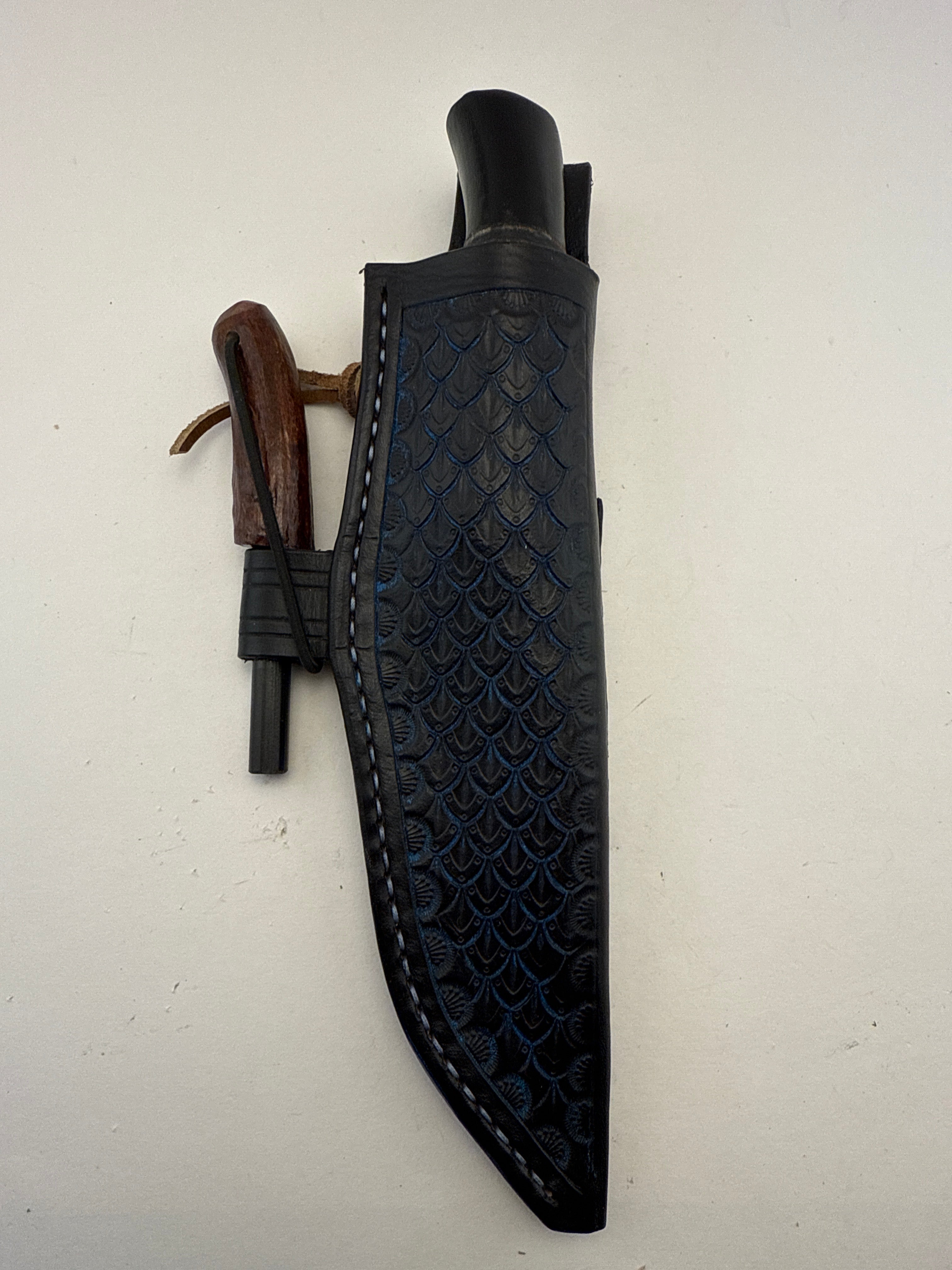 Pecks Woods Leather - Leather Spacer handle with dyed antler piece #135