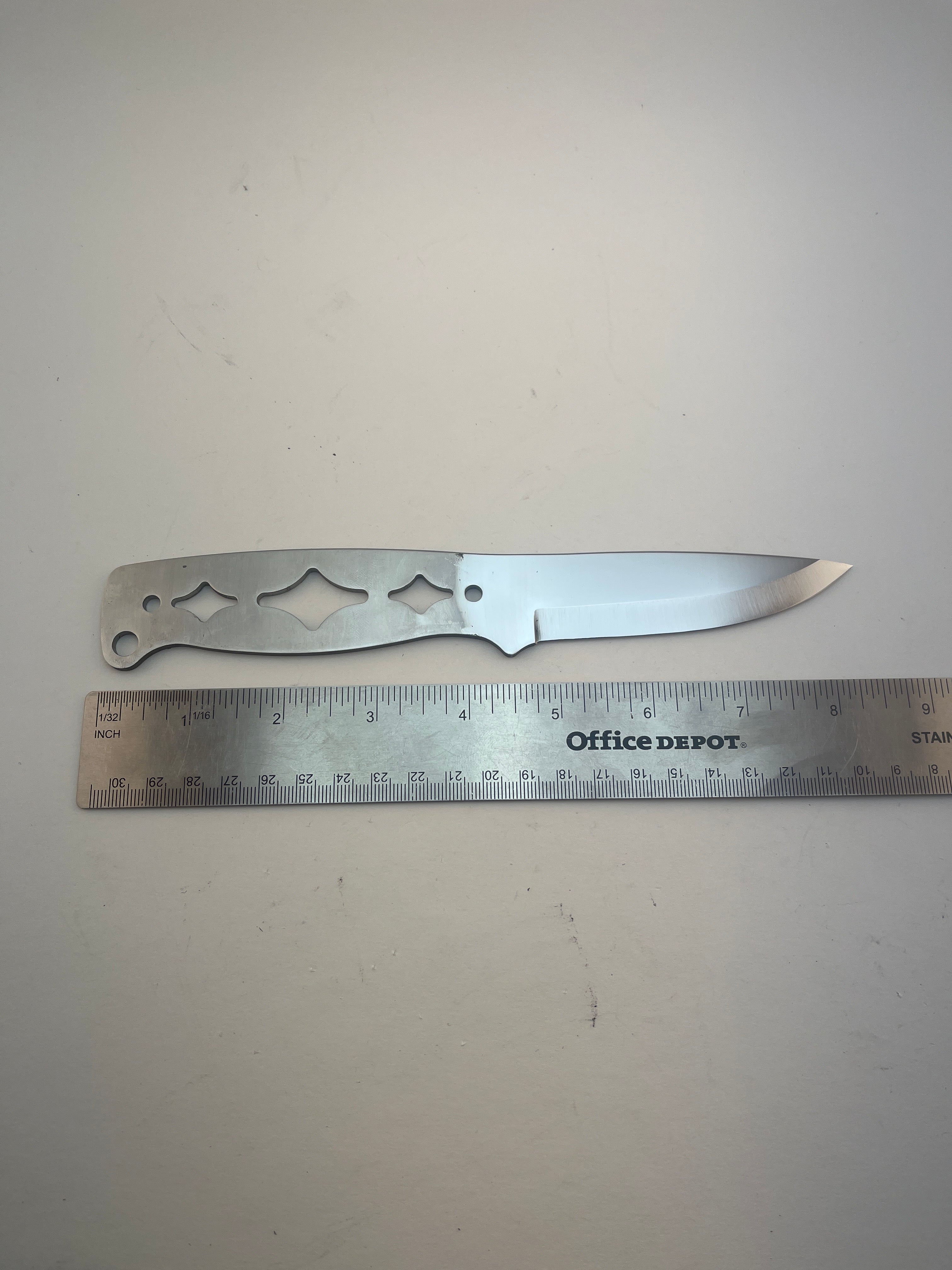 Lauri Full Tang 93 Stainless Steel Blade