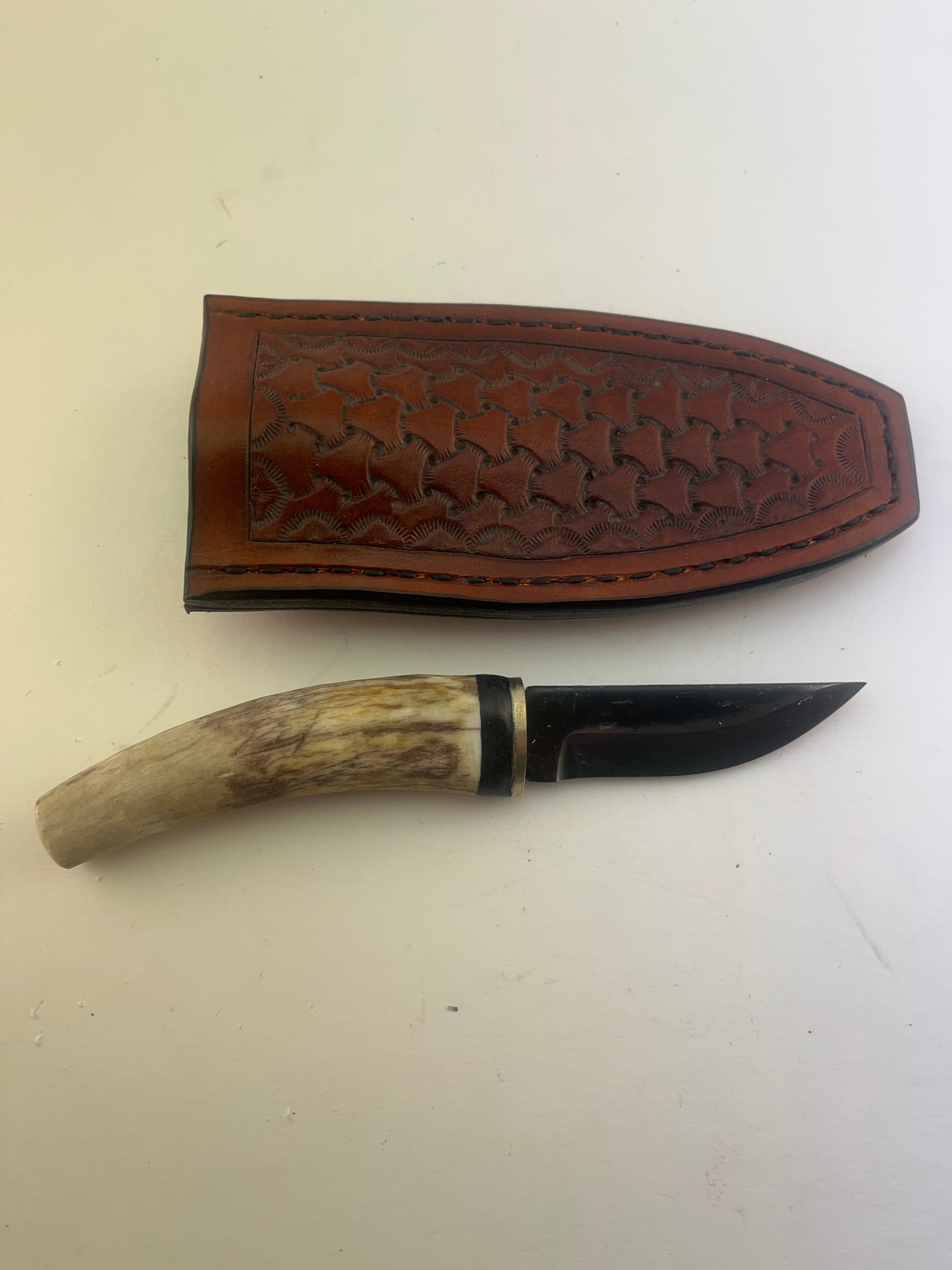 Pecks Woods Leather - Whitetail antler boot knife #111