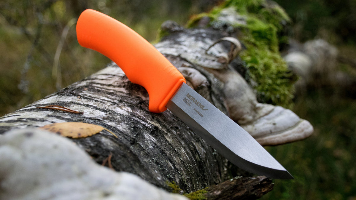 Mora Bushcraft Orange with belt loop and belt clip