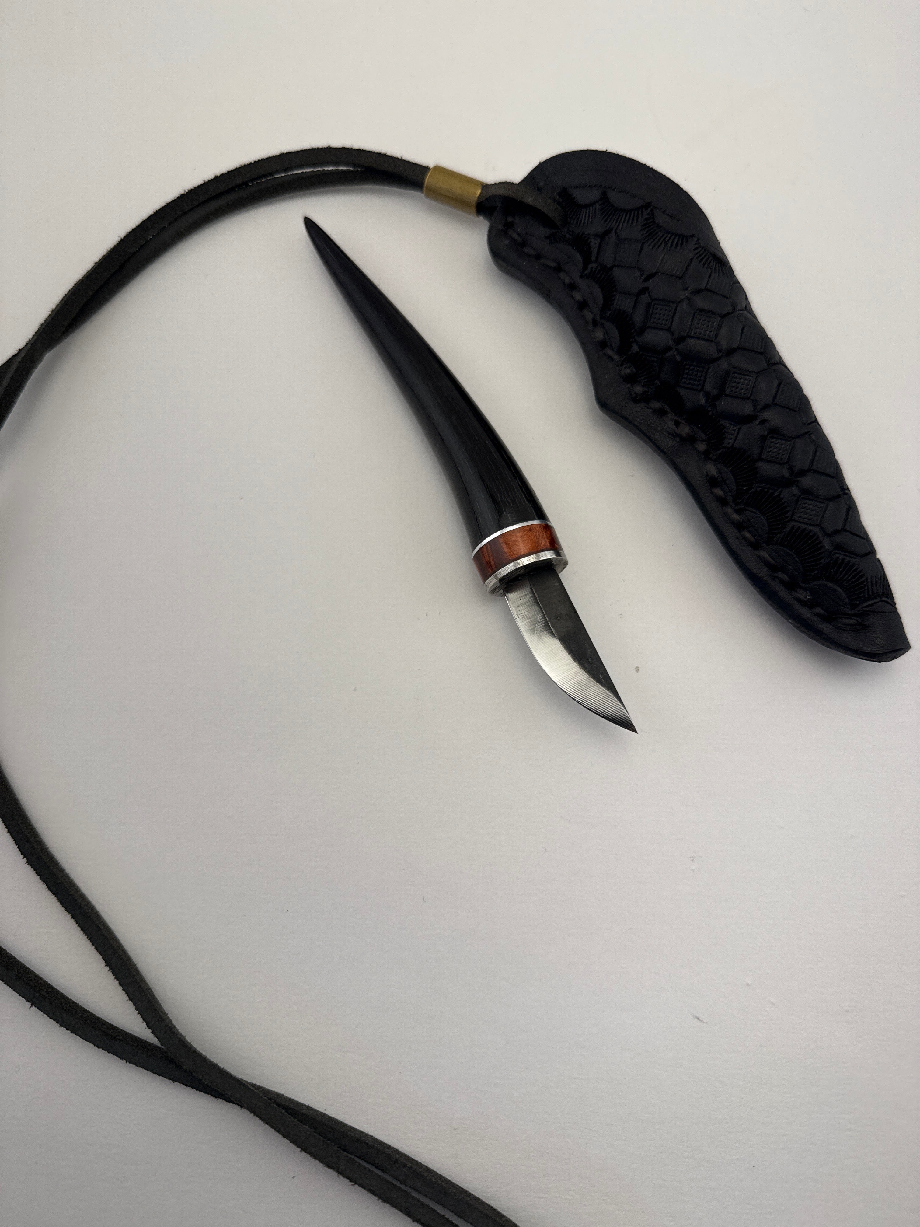 Skala Custom Knives - Bos Bok Mini (Neck Knife) #169