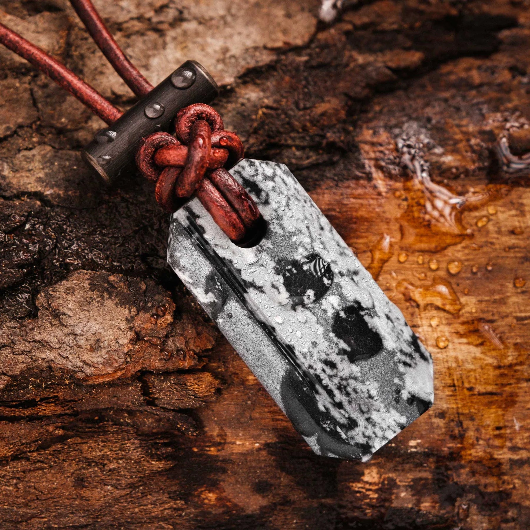 Wazoo Viking Spark Necklace (Uncommon)