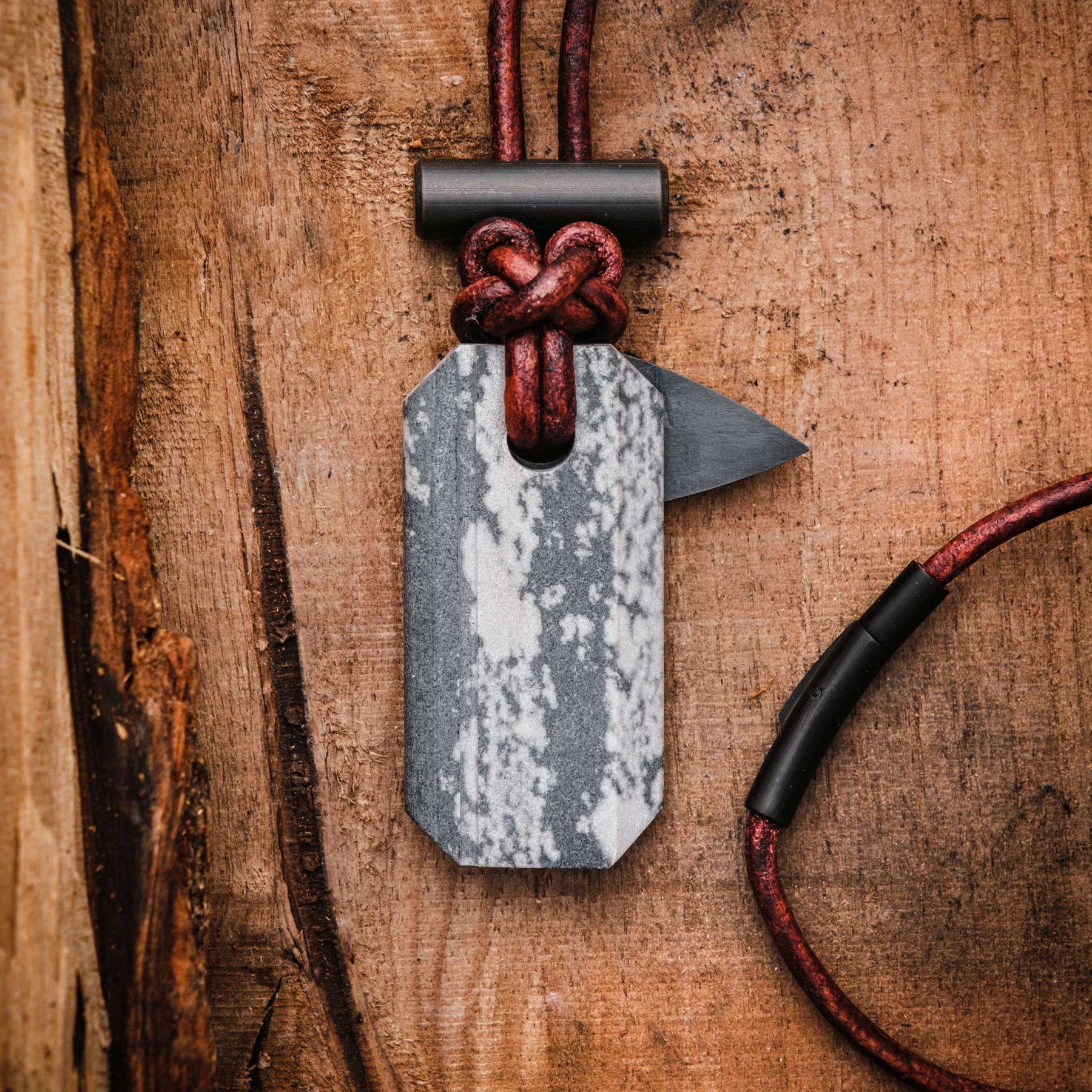 Wazoo Viking Spark Necklace (Uncommon)