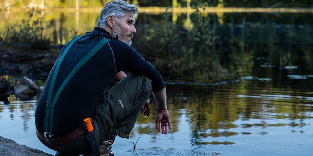 Minimalist Camping Gear – Why a Good Knife and Axe Are All You Really Need
