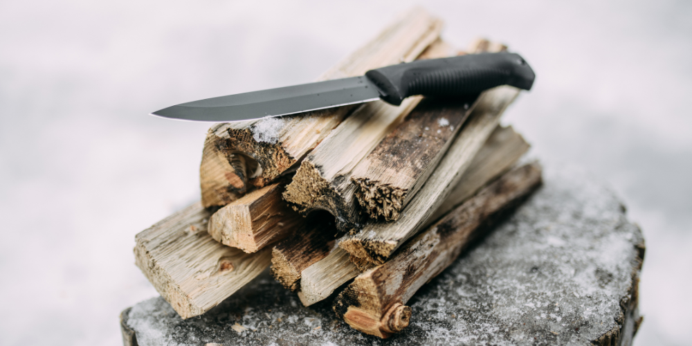 Father’s Day Gift Guide for Outdoorsmen: Knives, Axes, and Field Gear That Actually Get Used