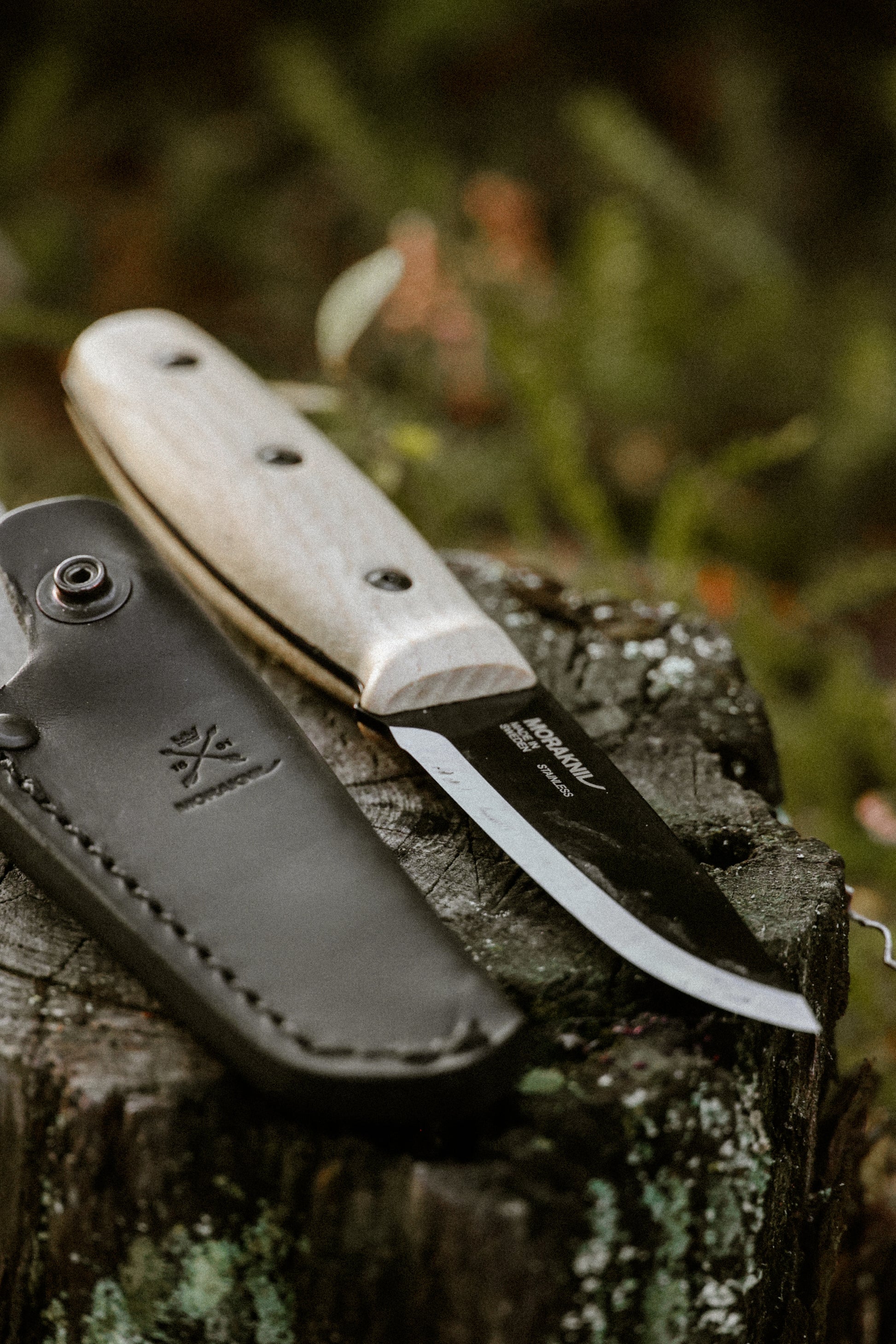 Morakniv Finn Black Blade - Ash Wood Handle - Leather Sheath - DLT Trading