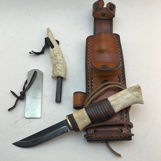 Pecks Woods Leather - Knife, Ferro Rod, Diamond Sharpener, and Leather sheath #75