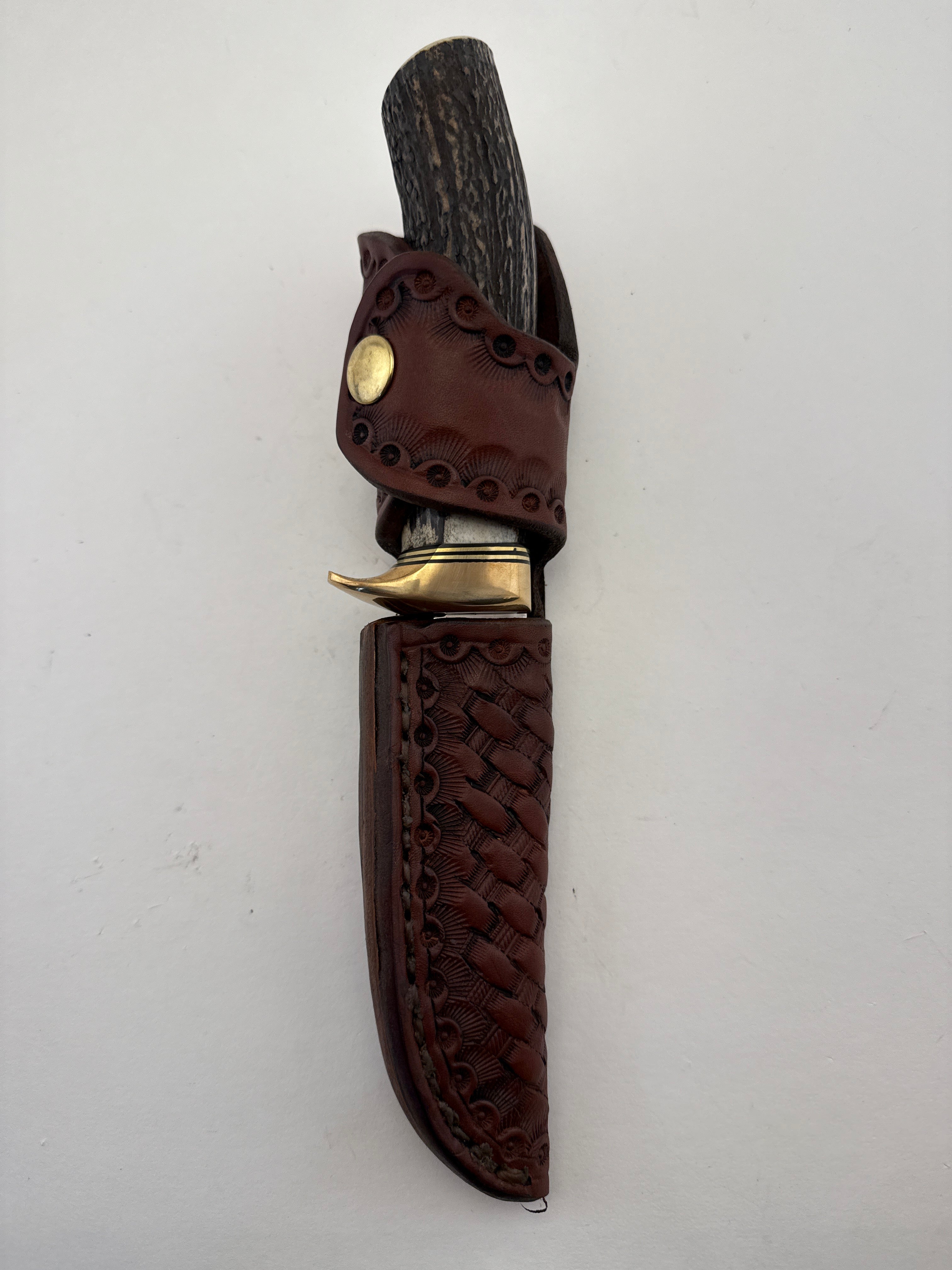 Skala Custom Knives - (Helle H3LS Blade) Red Stag Handle - #147