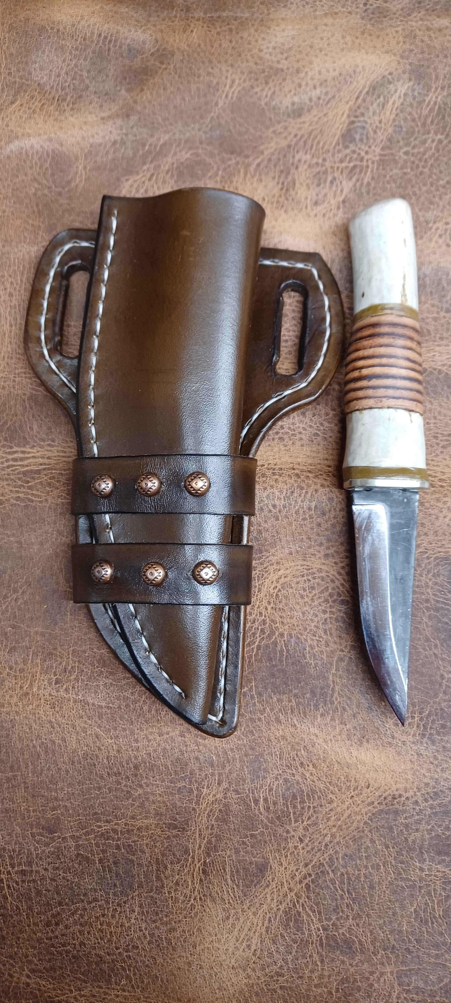 Pecks Woods Leather - Leather Spacer handle with antler pieces #150