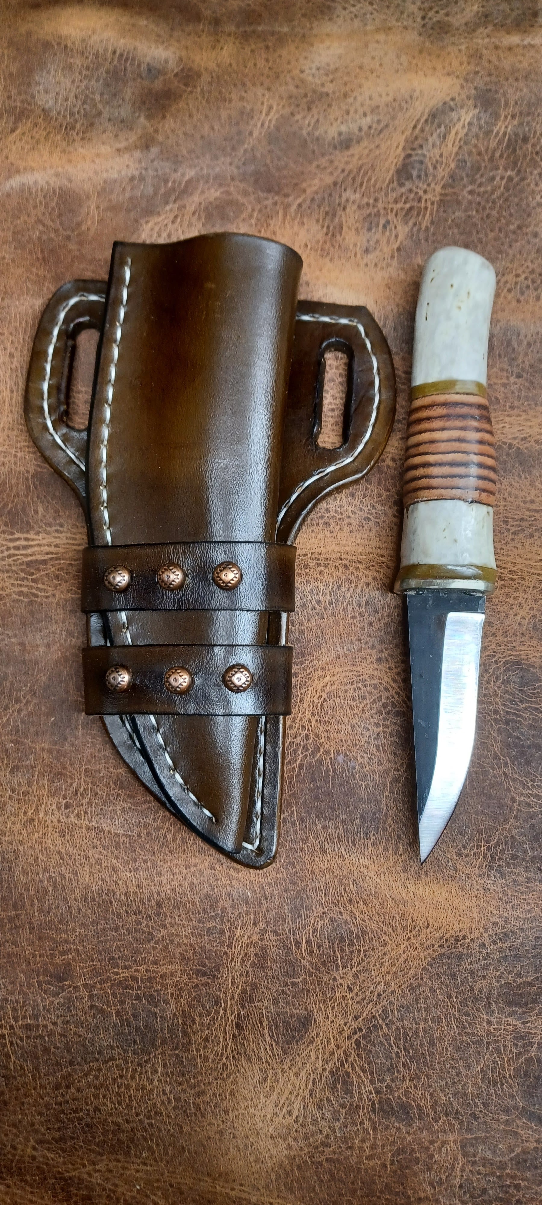 Pecks Woods Leather - Leather Spacer handle with antler pieces #150