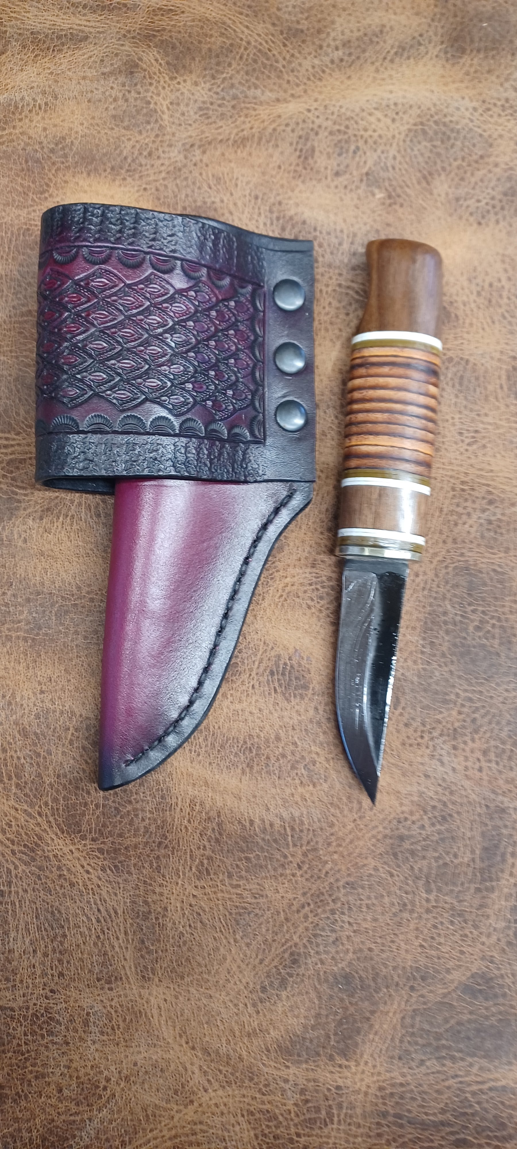 Pecks Woods Leather - Leather Spacer / Black Walnut Handle with Scout Carry Sheath #152