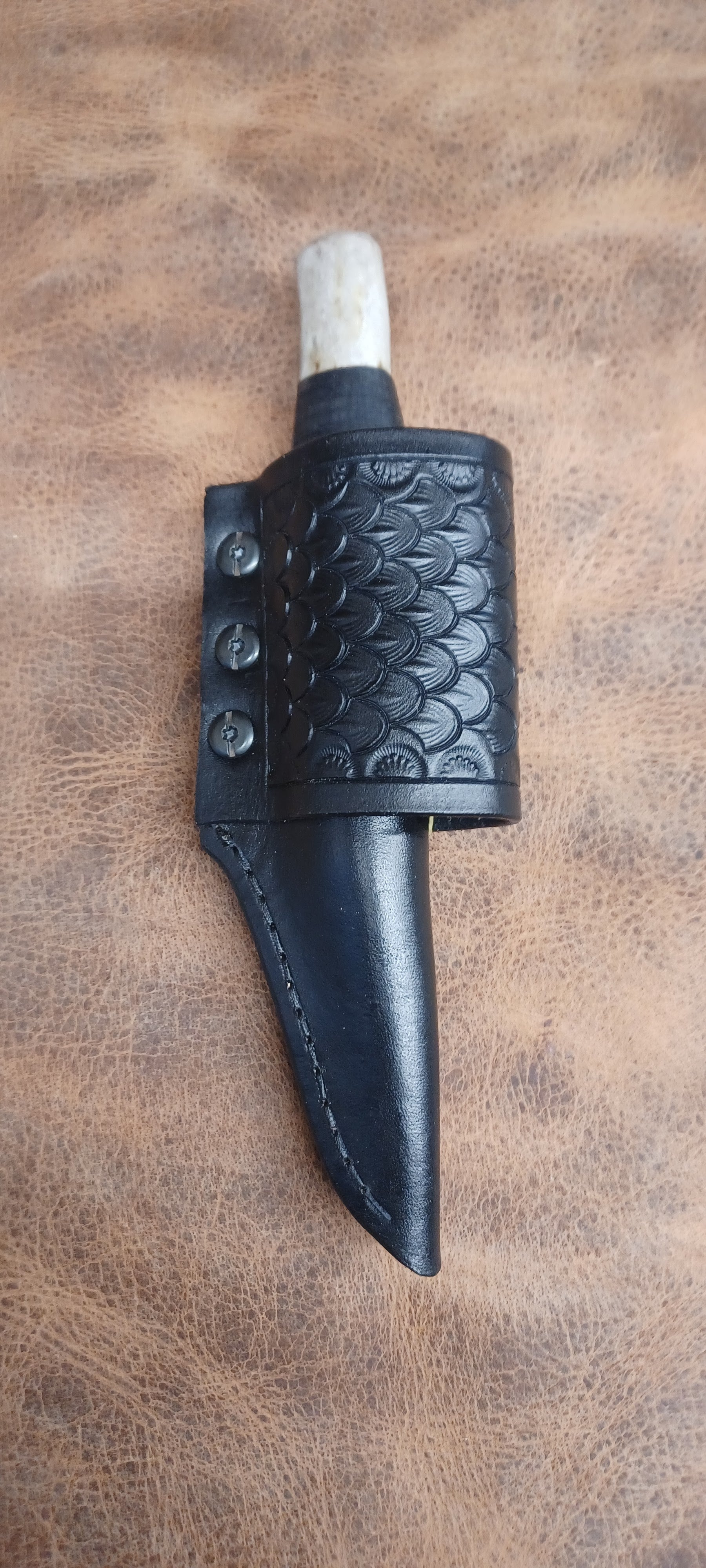Pecks Woods Leather - Leather Spacer / Whitetail Antler Handle with Scout Carry Sheath #153