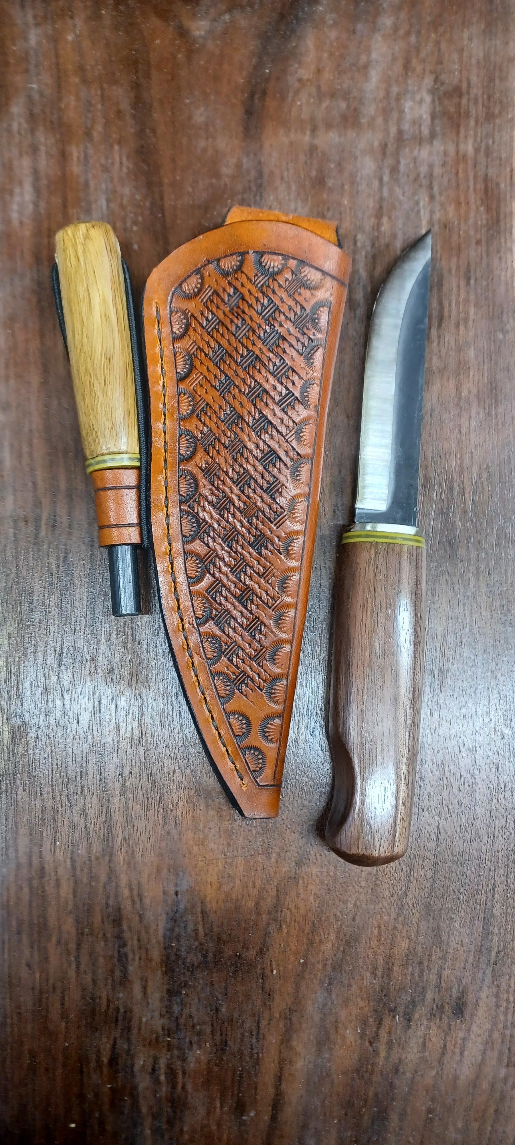 Pecks Woods Leather - Black Walnut / G10 / Ferro Rod #168