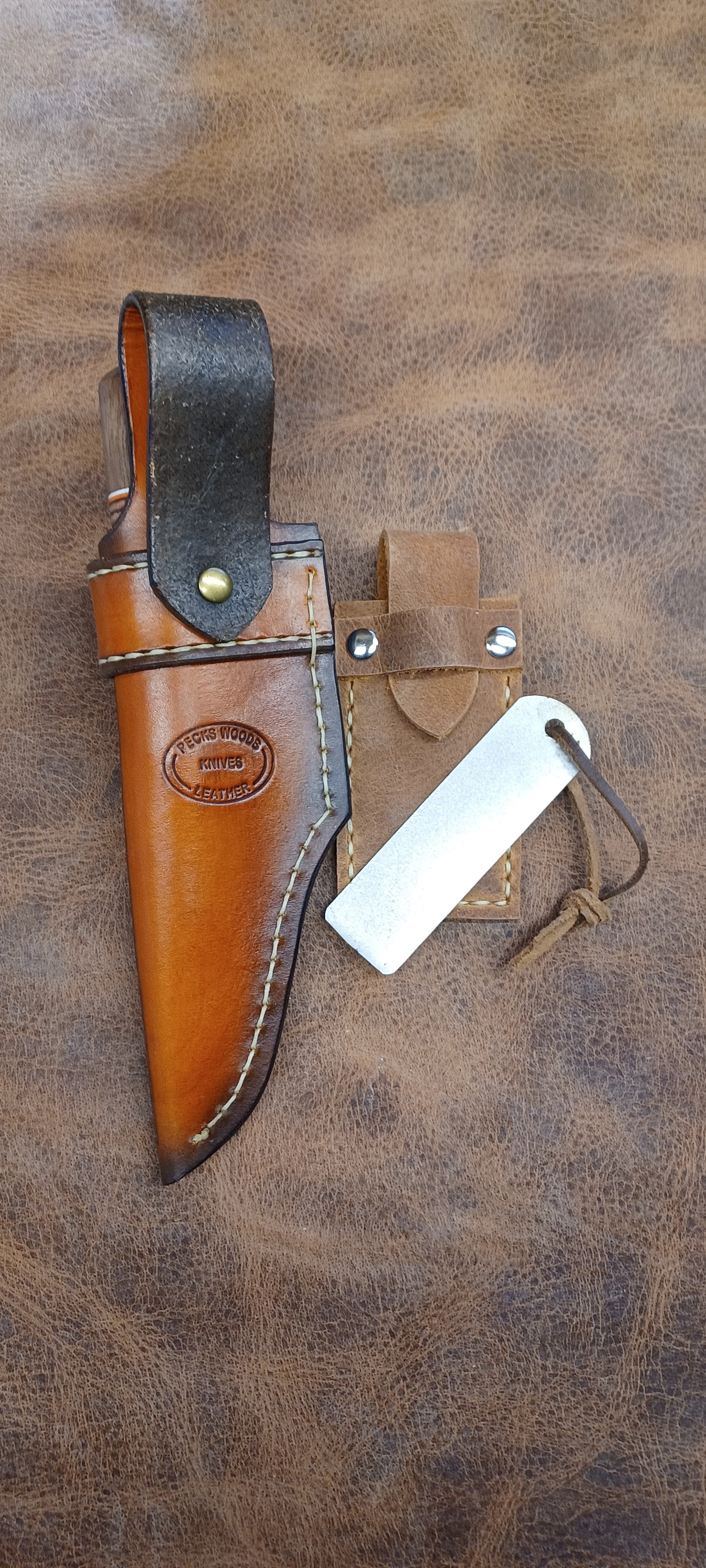 Pecks Woods Leather - Black Walnut / Leather Spacers / G10 #158