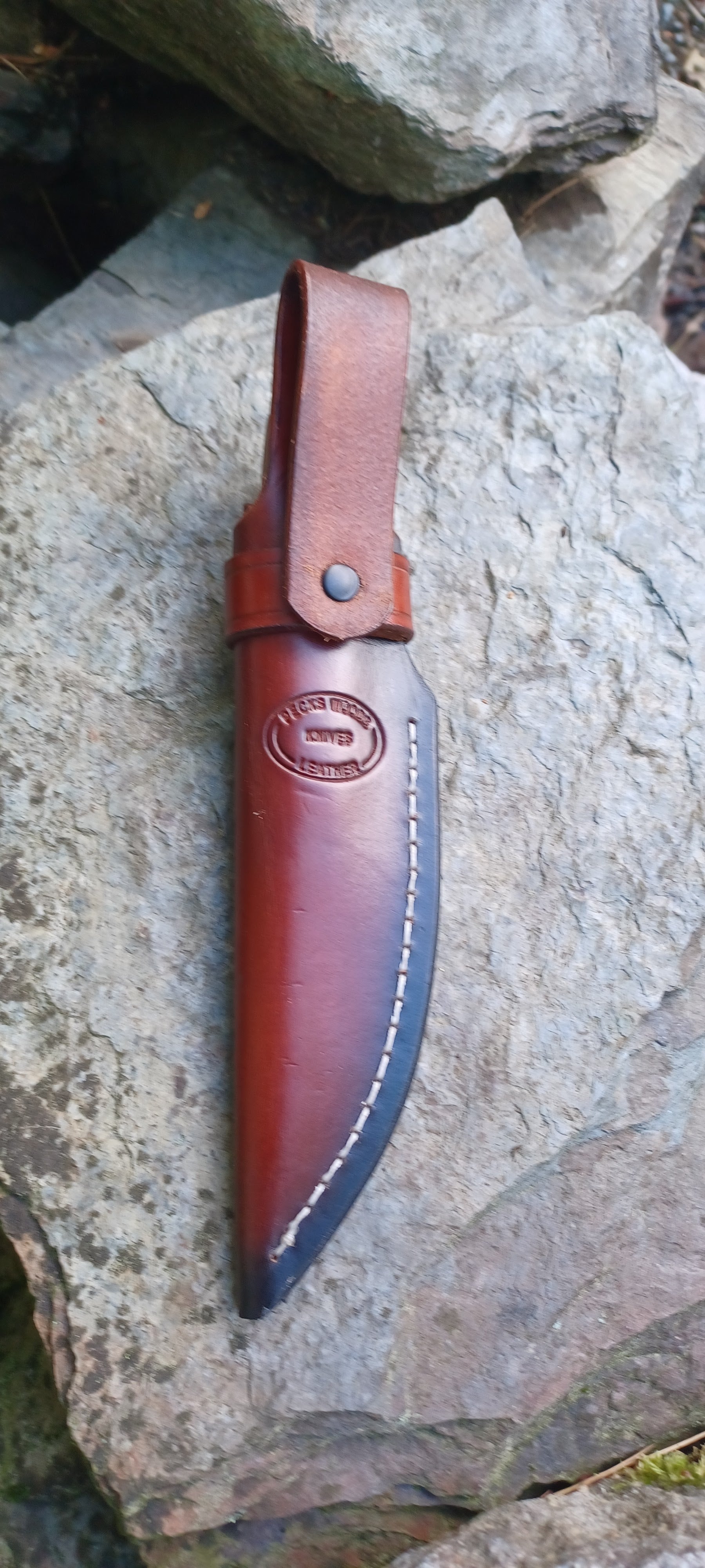 Pecks Woods Leather - Black Walnut / G10 Spacers #171