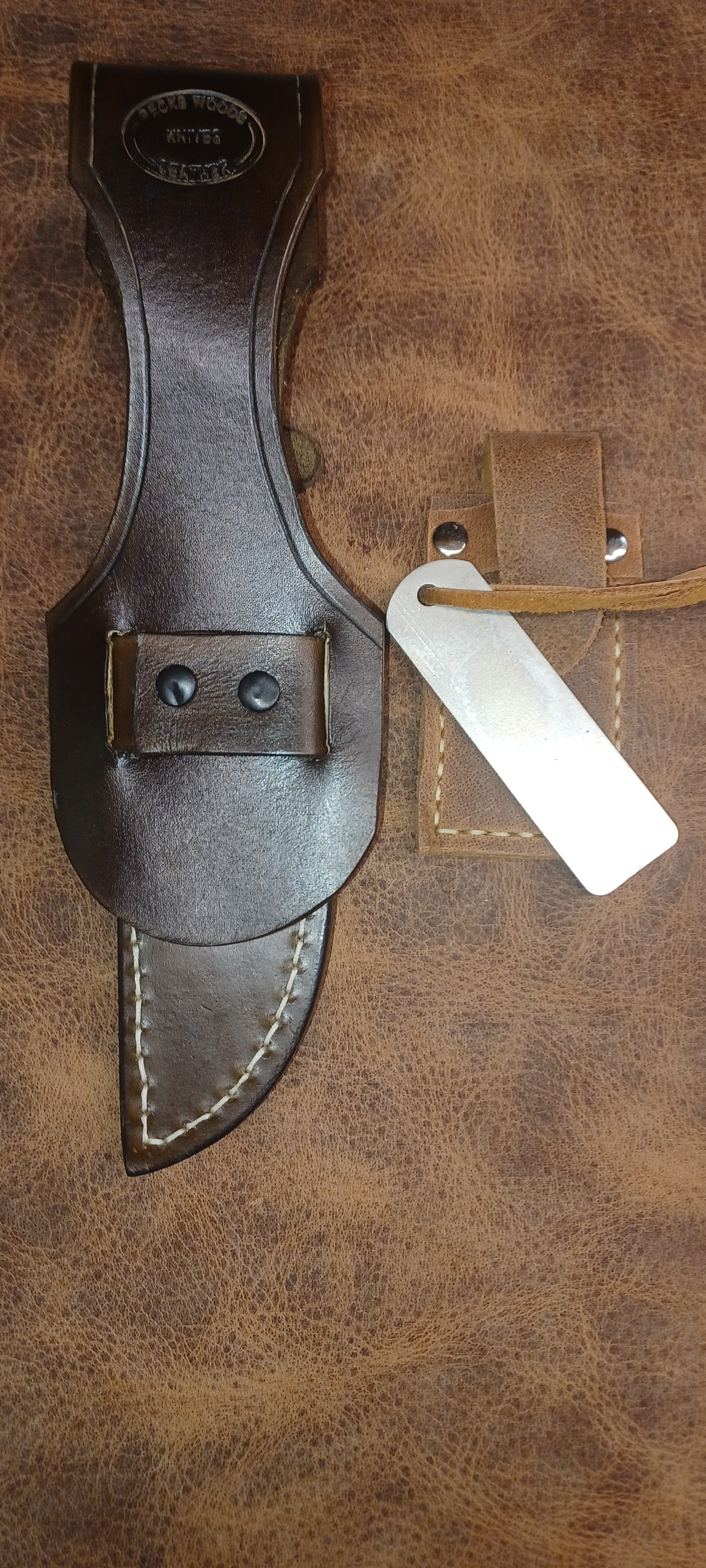 Pecks Woods Leather - Black Walnut / G10  #179