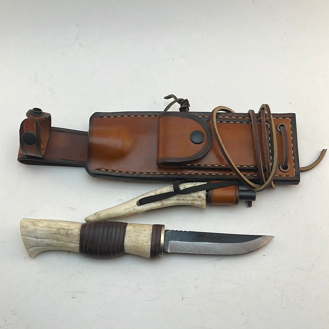 Pecks Woods Leather - Knife, Ferro Rod, Diamond Sharpener, and Leather sheath #75