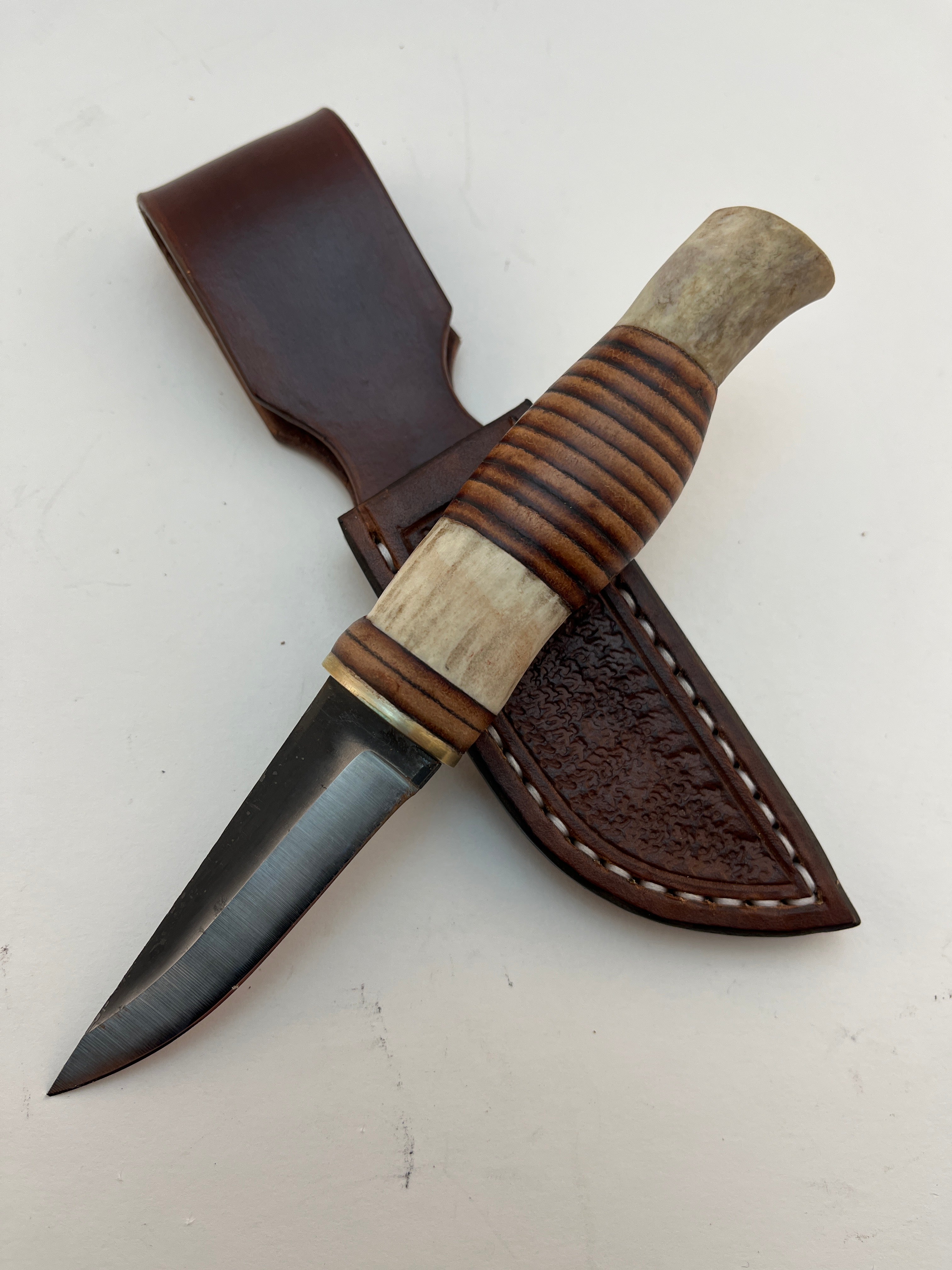 Pecks Woods Leather - Leather Spacer handle with antler pieces. Magnetic Retention! #95