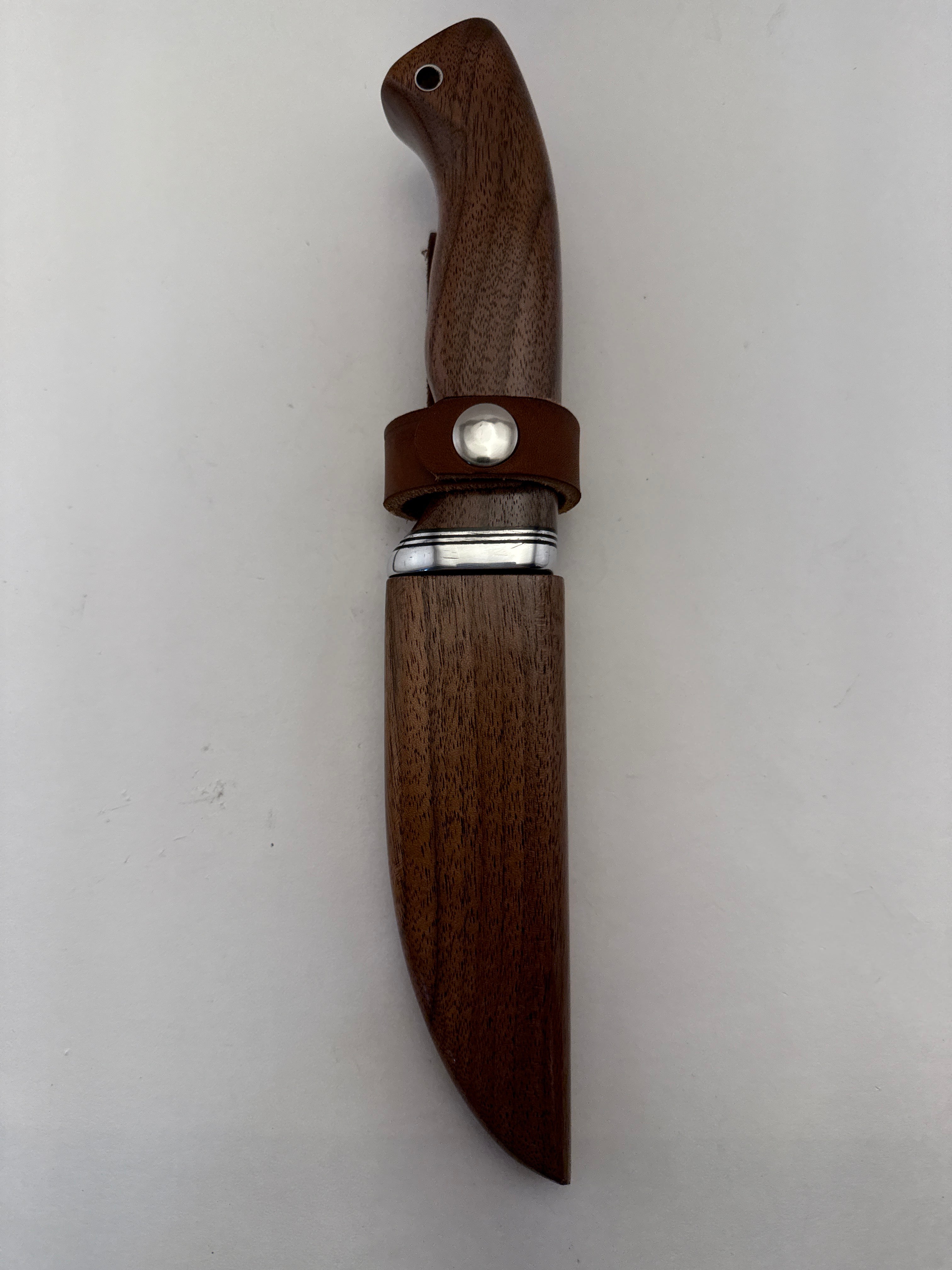 Skala Custom Knives - Lauri Stainless 125mm / Walnut Handle and Sheath! - #149
