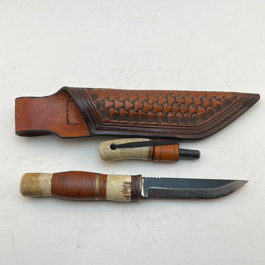 Pecks Woods Leather - Knife, Ferro Rod, and Leather sheath #53