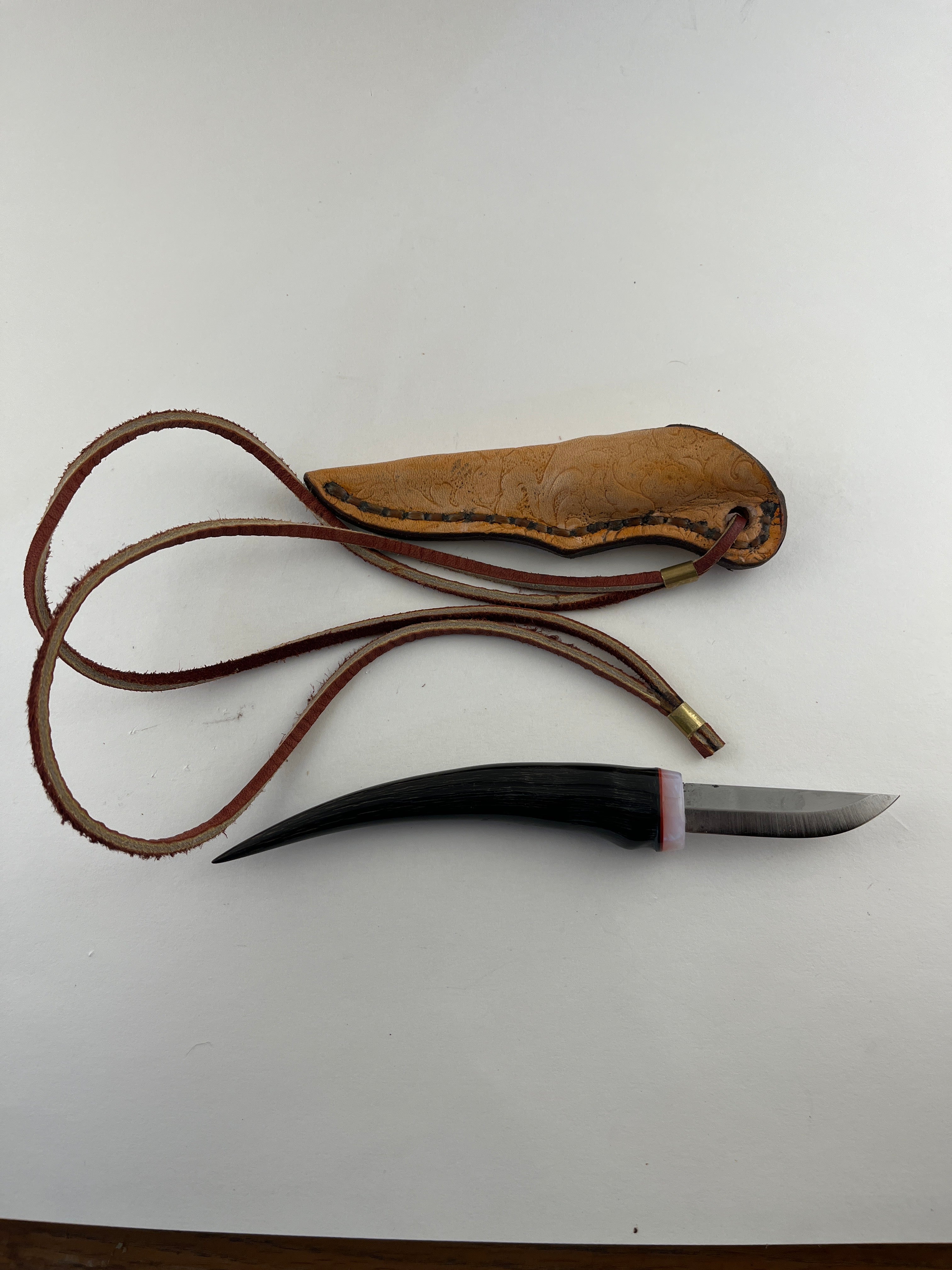 Skala Custom Knives - Bos Bok Handle Neck Knife #140