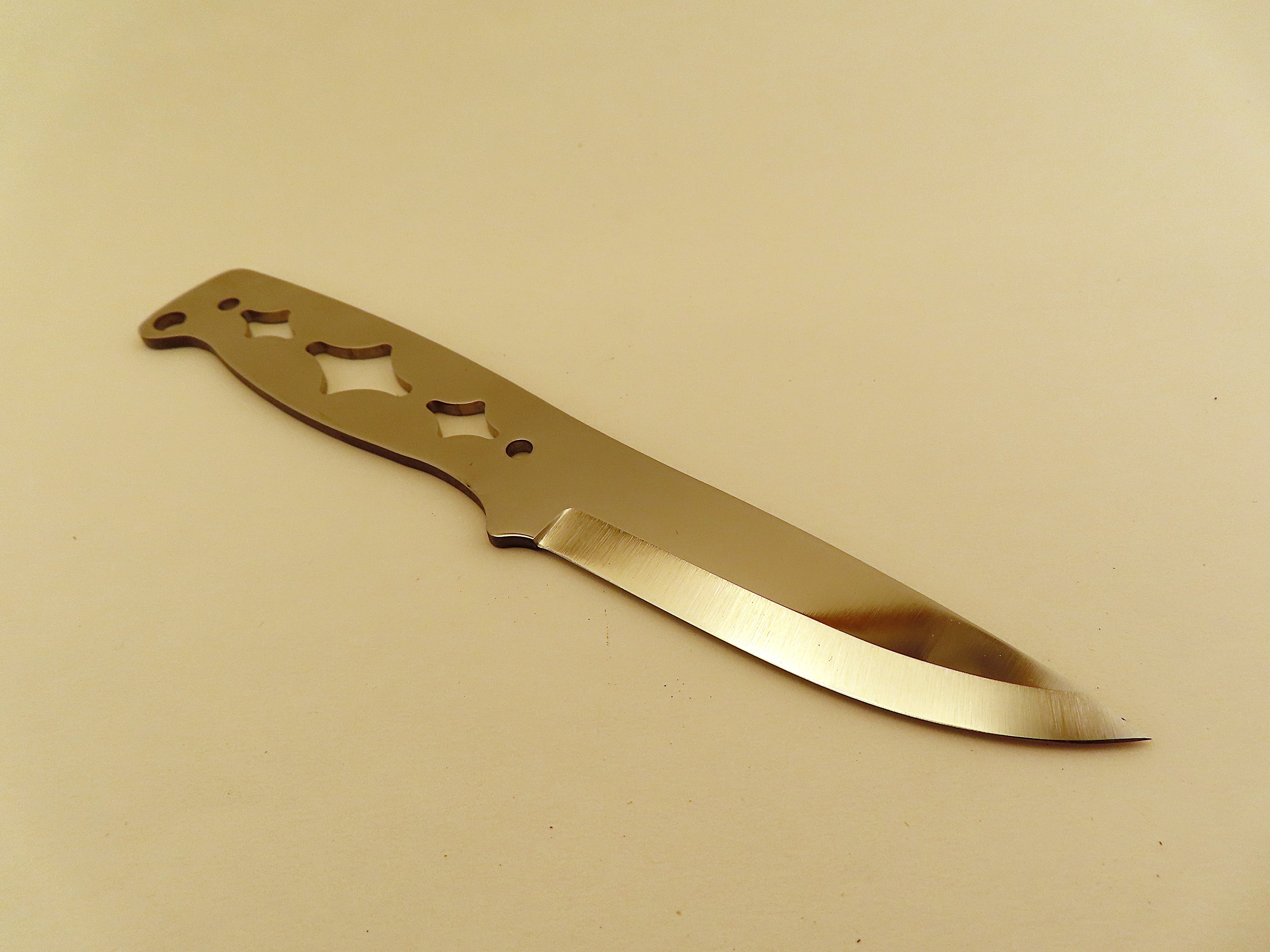 Lauri Full Tang 93 Stainless Steel Blade