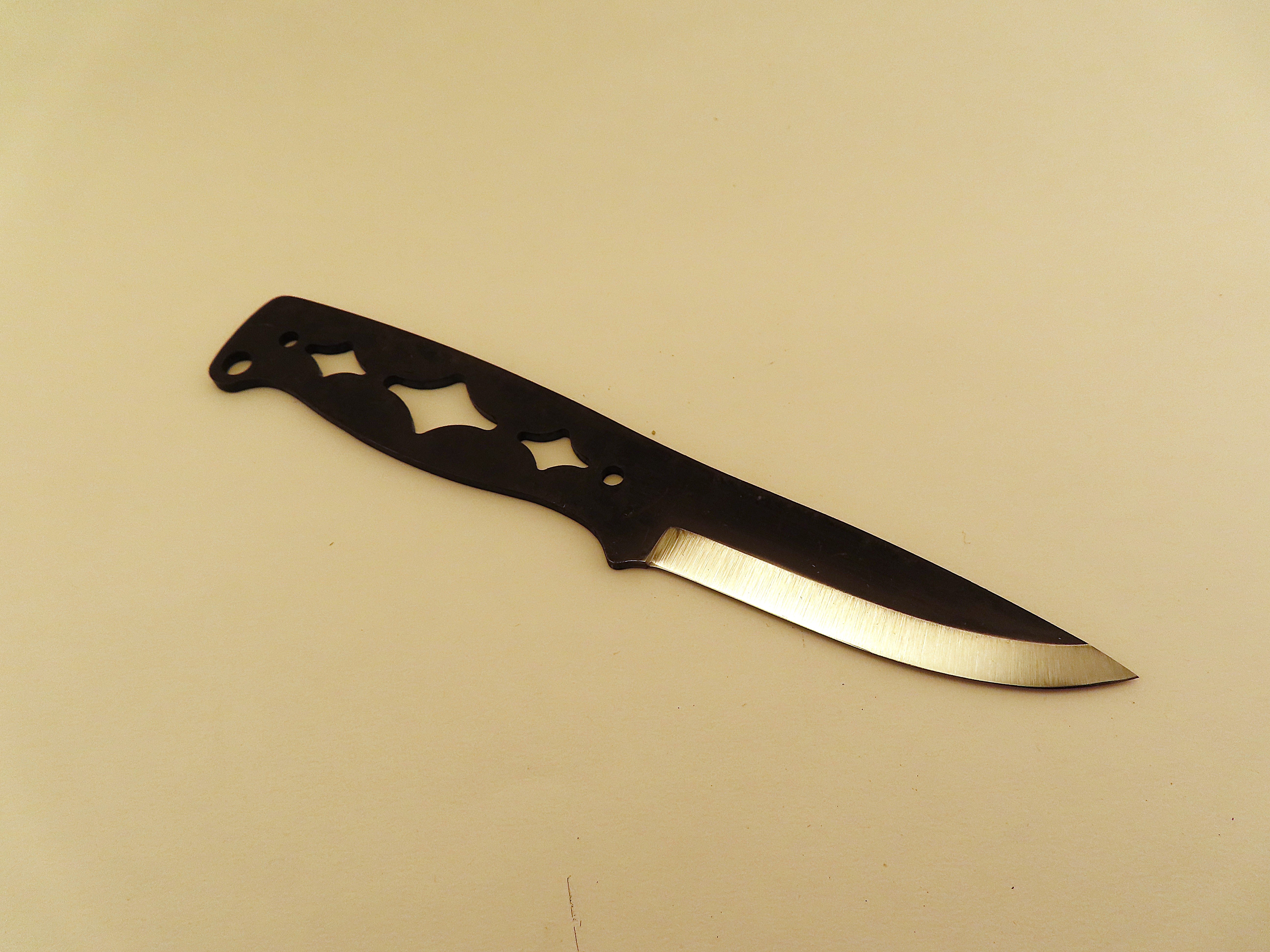 Lauri Full Tang 93 Carbon Steel Blade